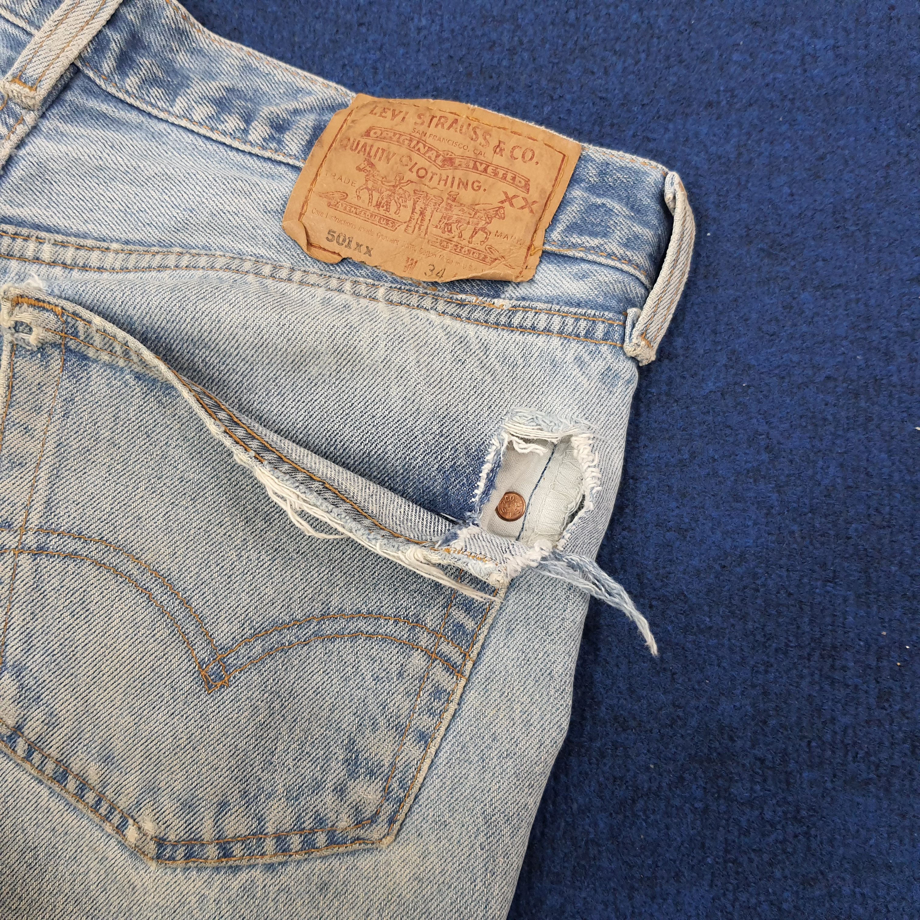 Levi's Vintage Levi's 501 Denim Distressed Style Jeans C252N18 Size US 31 - 17 Thumbnail