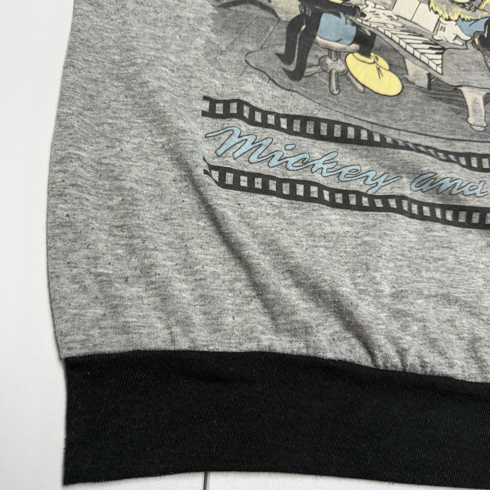 Disney Vintage 80s Disney Mickey Minnie Mouse Sweatshirt Medium Size US M / EU 48-50 / 2 - 8 Thumbnail