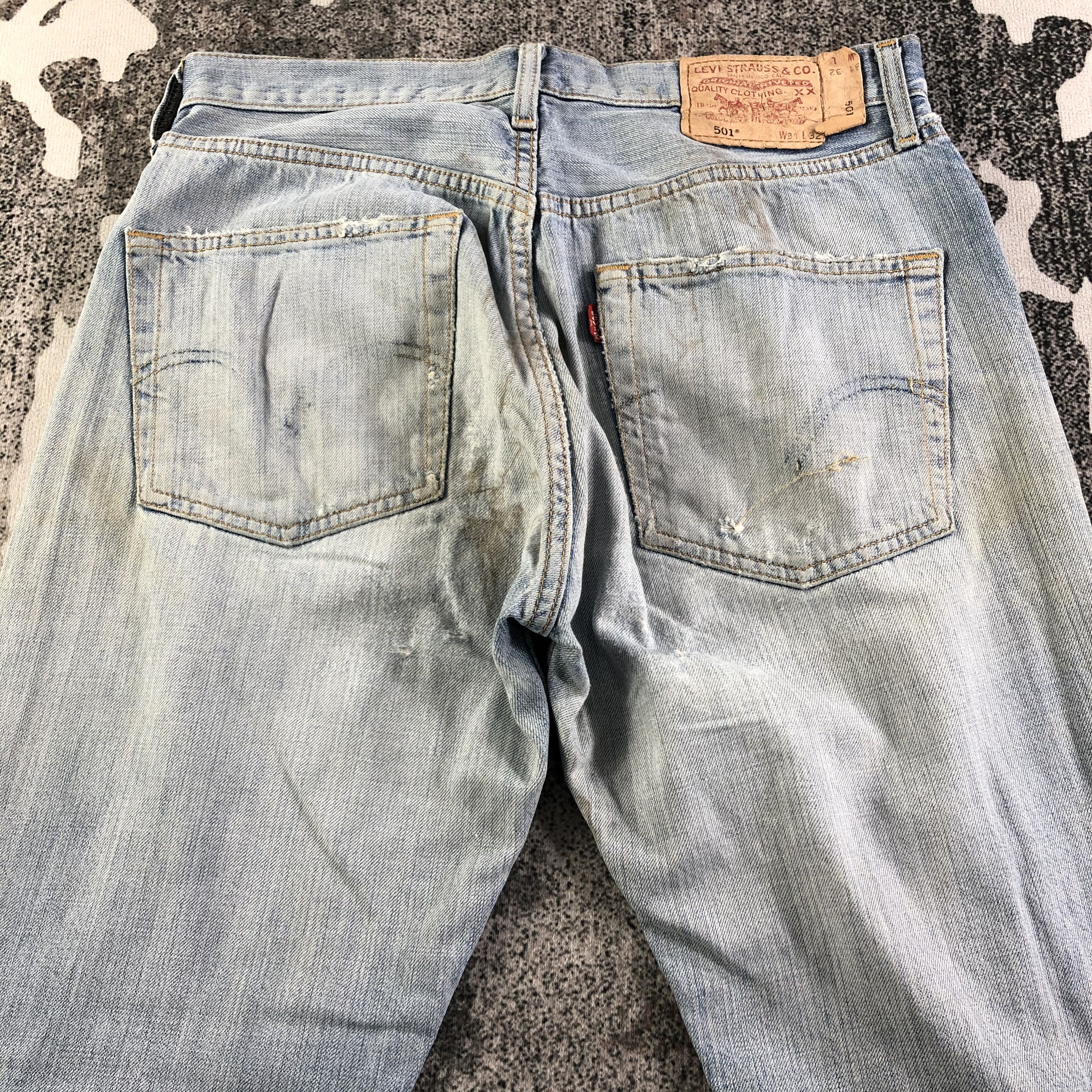 Levi's Vintage Levis 501 Jeans Dirty Ripped Denim KJ2501 Size US 31 - 4 Thumbnail