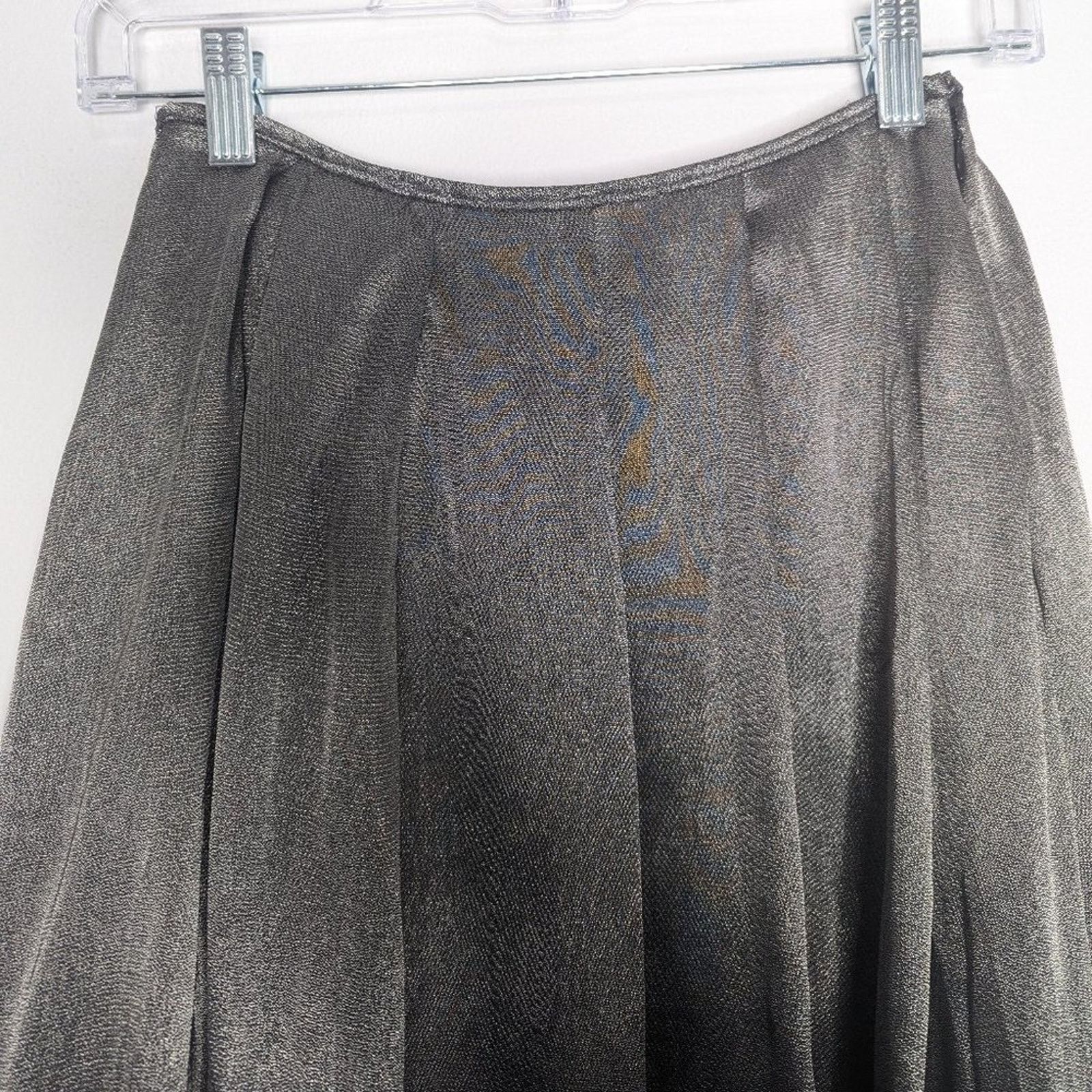 Vintage Carmen Marc Valvo Vintage 90's Silver Shimmery Pleated Skirt Size 26" / US 2 / IT 38 - 9 Thumbnail