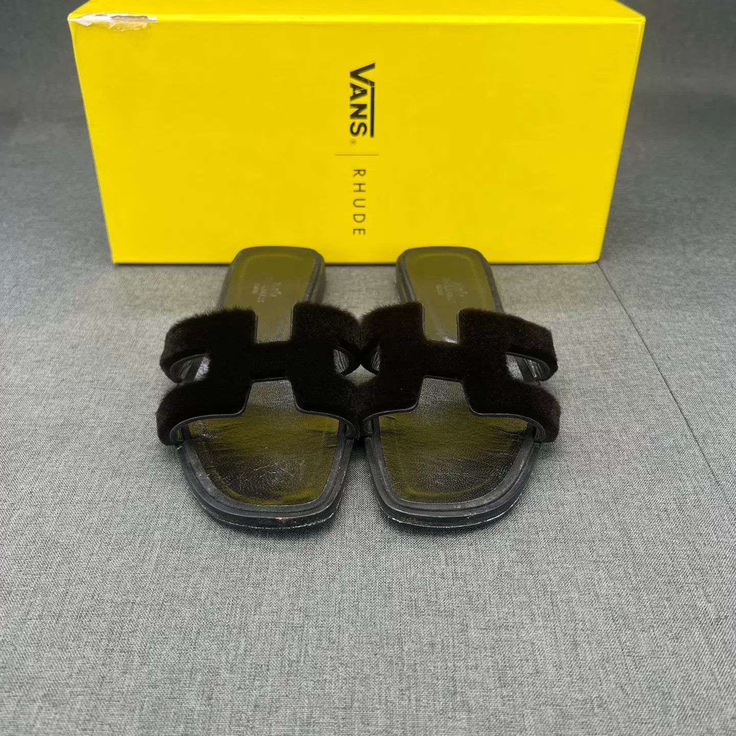 Hermes Hermès Black Plush H Slipper 36.5 Worn 1x Resoled Size US 6 / IT 36 - 4 Thumbnail