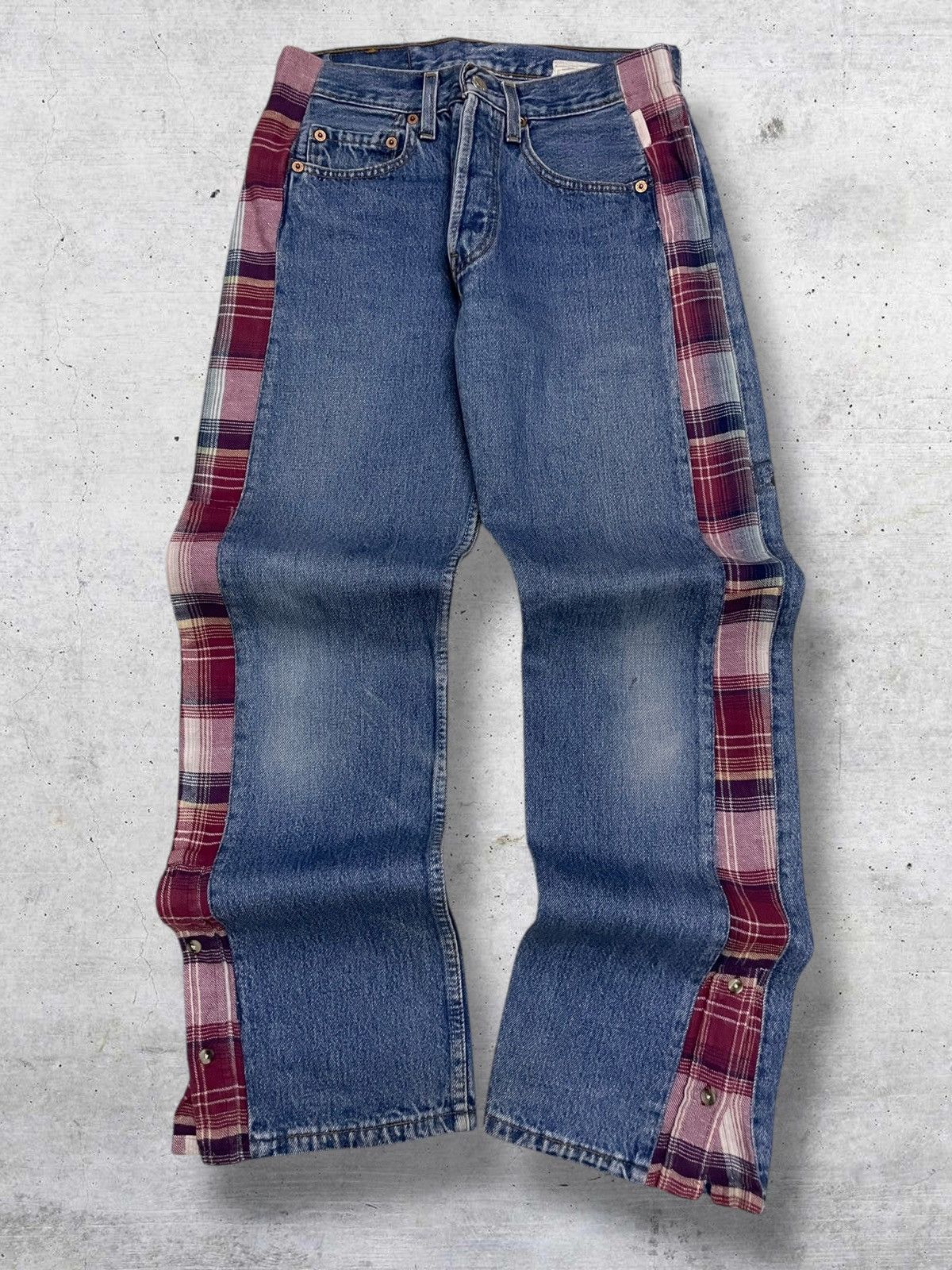 Levi's Vintage Clothing VINTAGE 501 LEVIS USA DESIGNER 90S SAMPLE TAPPED RARE DENIM Size US 28 / EU 44 - 1 Thumbnail