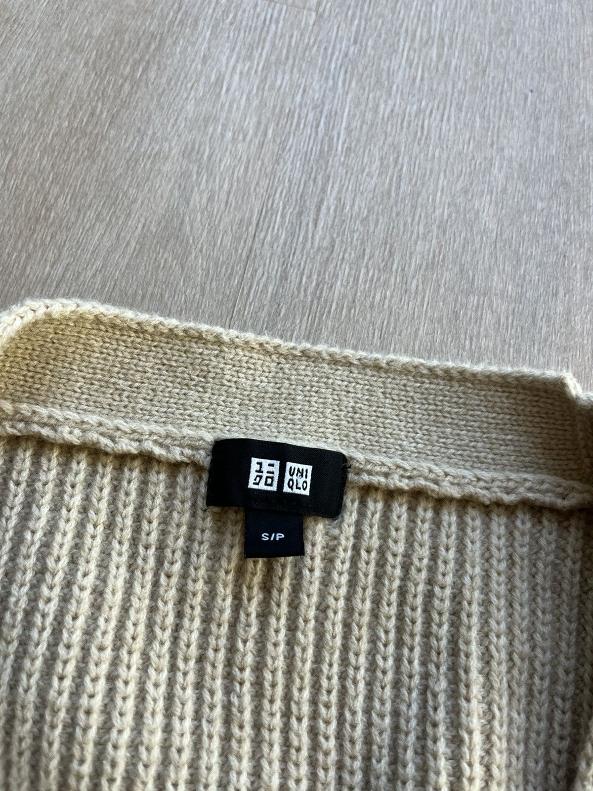 Uniqlo Uniqlo Cardigan Small Size US S / EU 44-46 / 1 - 2 Thumbnail