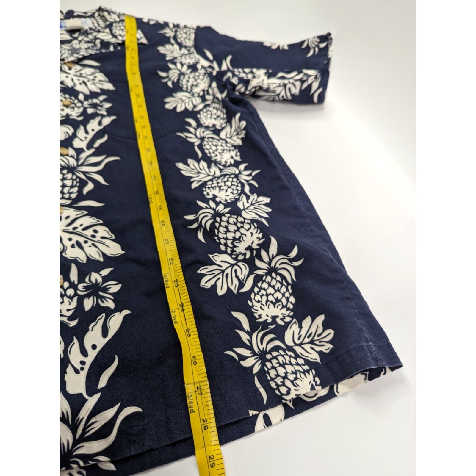Vintage RJC Mens Hawaiian Shirt Navy Blue Made In Hawaii Pineapple Camp Large Button-Up Short Sleeve Cotton Size US L / EU 52-54 / 3 - 5 Thumbnail