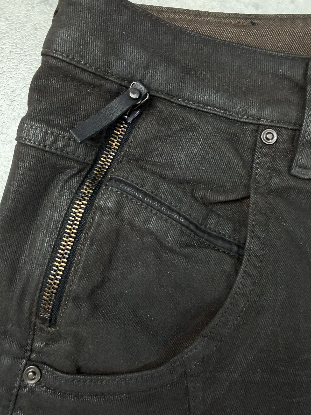Diesel Black Gold Diesel Black Gold Type 147 Waxed Biker Jeans Unisex Size 28 Size US 28 / EU 44 - 6 Thumbnail