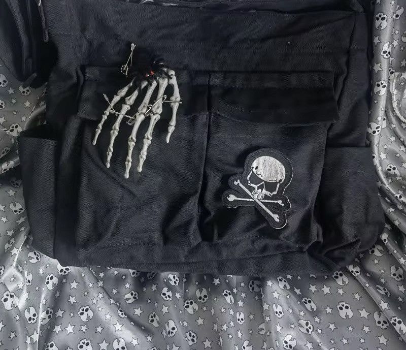 Japanese Brand Canvas Shoulder Skull Skeleton Bag Size ONE SIZE - 3 Thumbnail