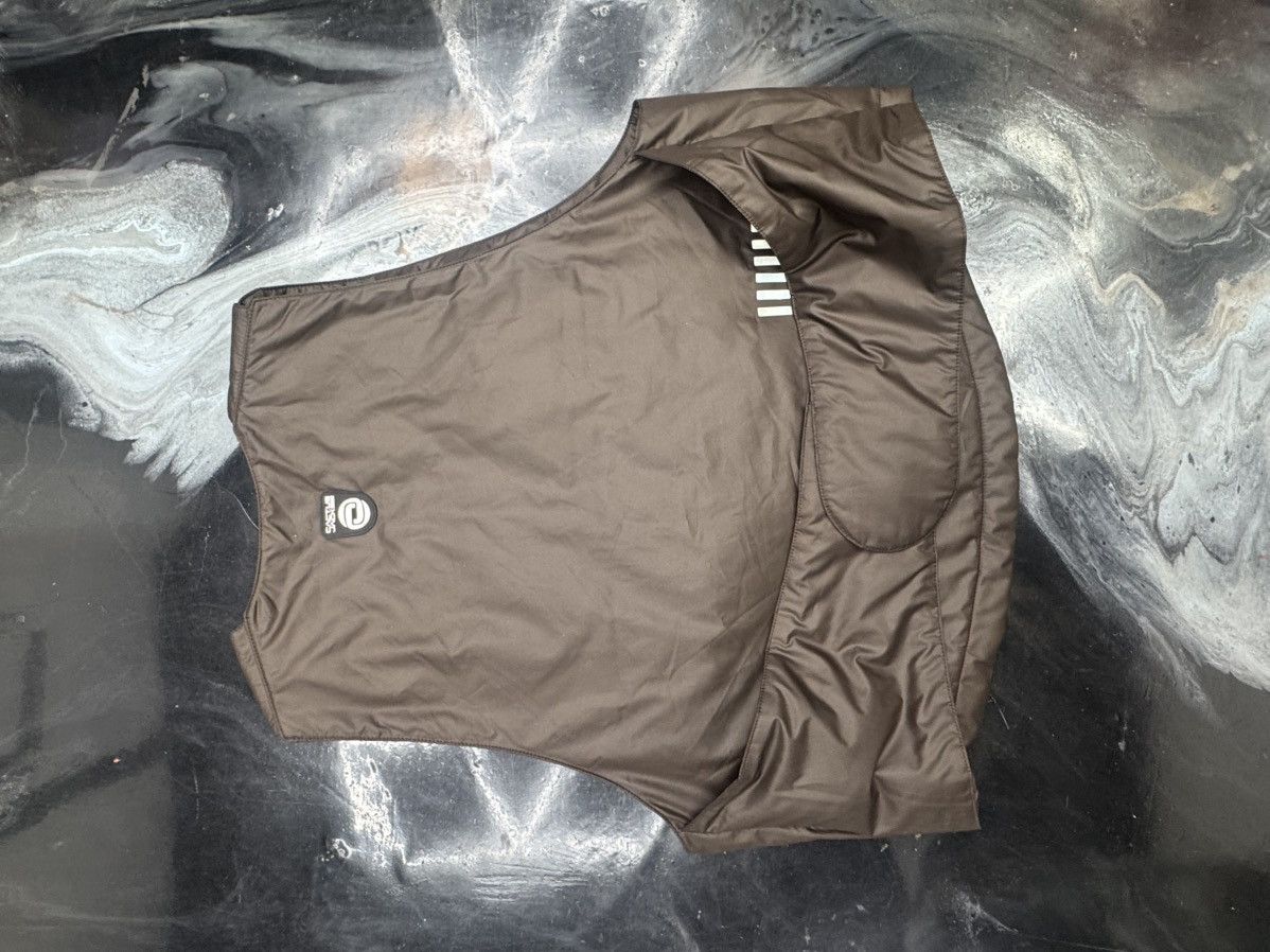 Jordan Brand × Travis Scott Nike x Travis Scott Cactus Jack NRG Vest Size L Dark Brown Size US L / EU 52-54 / 3 - 4 Thumbnail