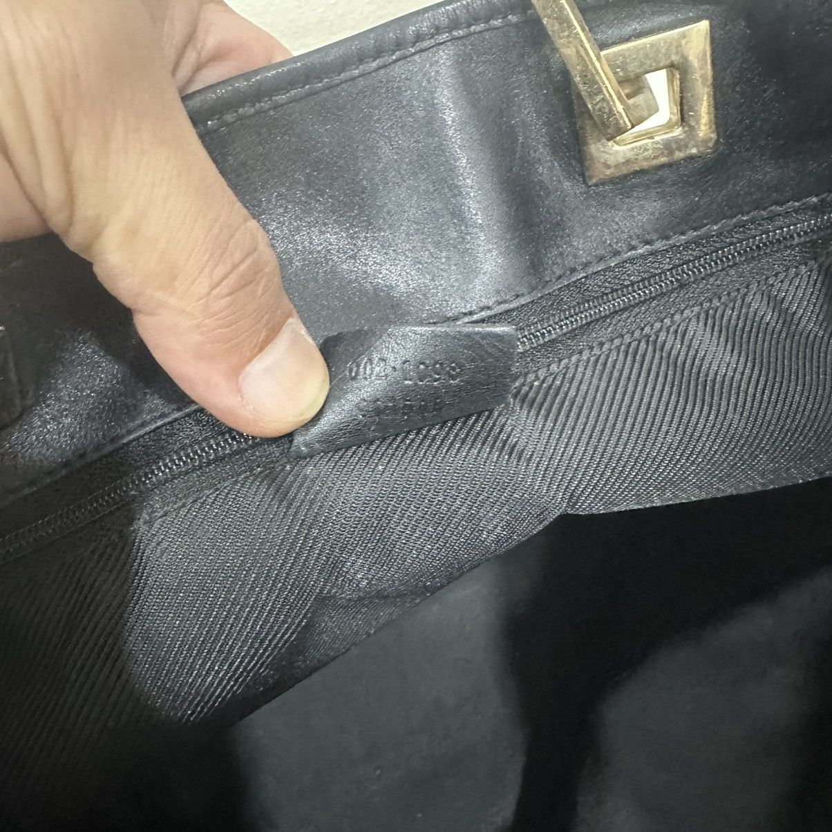 Gucci ‼️YES‼️ GUCCI GG MONOGRAM CANVAS TOTE BAG Size ONE SIZE - 12 Thumbnail