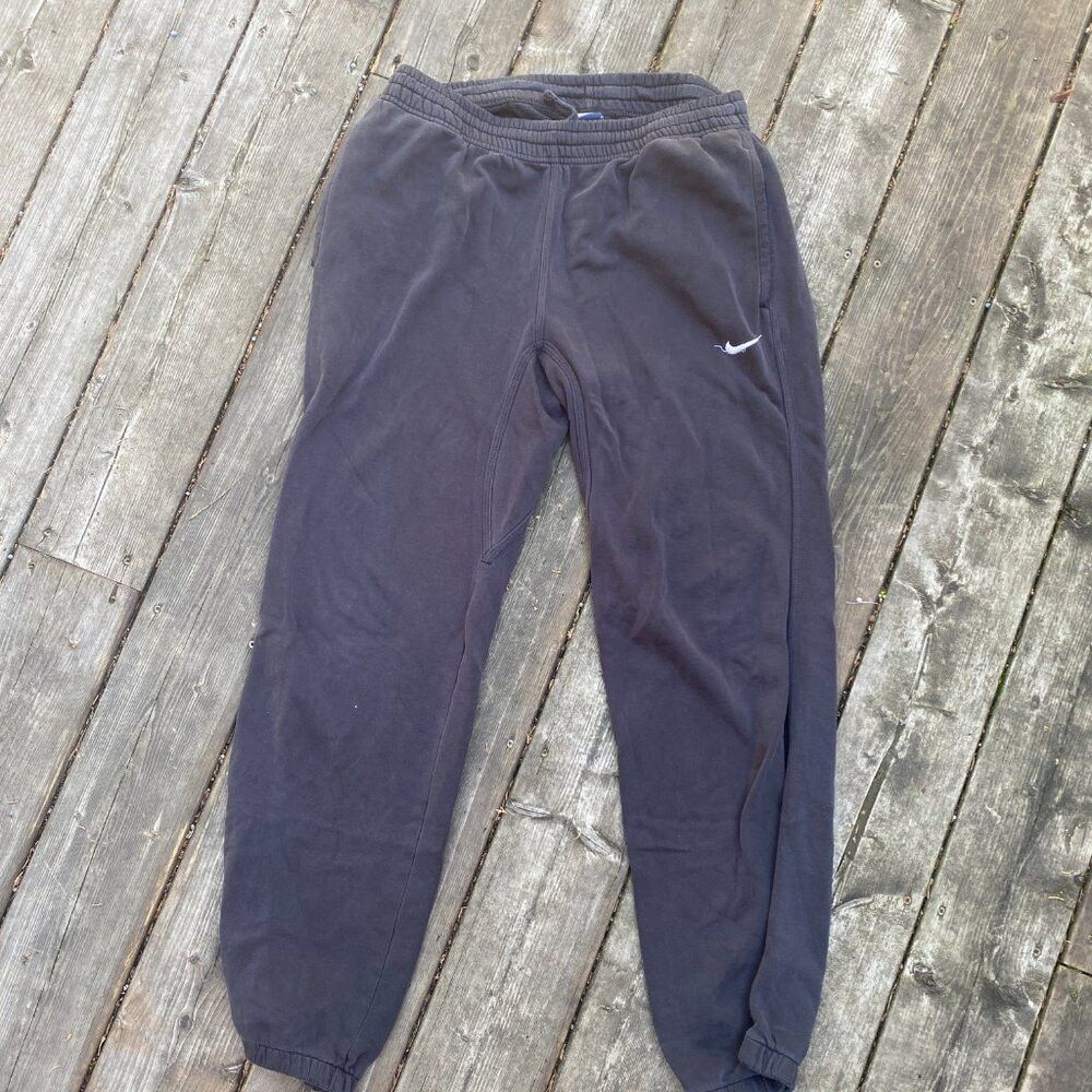 Nike Nike Club Cuff Pants Swoosh Mens Sweatpants Joggers Medium Size US 32 / EU 48 - 6 Thumbnail