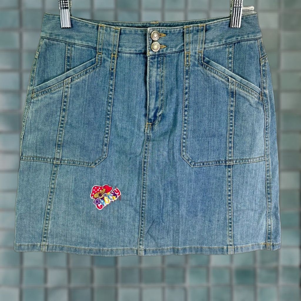 Croft & Barrow Croft & Barrow Denim Skirt Womens Size 6 Mini Blue Embroidered Applique 90s Bohemian Size 28" / US 6 / IT 42 - 1 Thumbnail