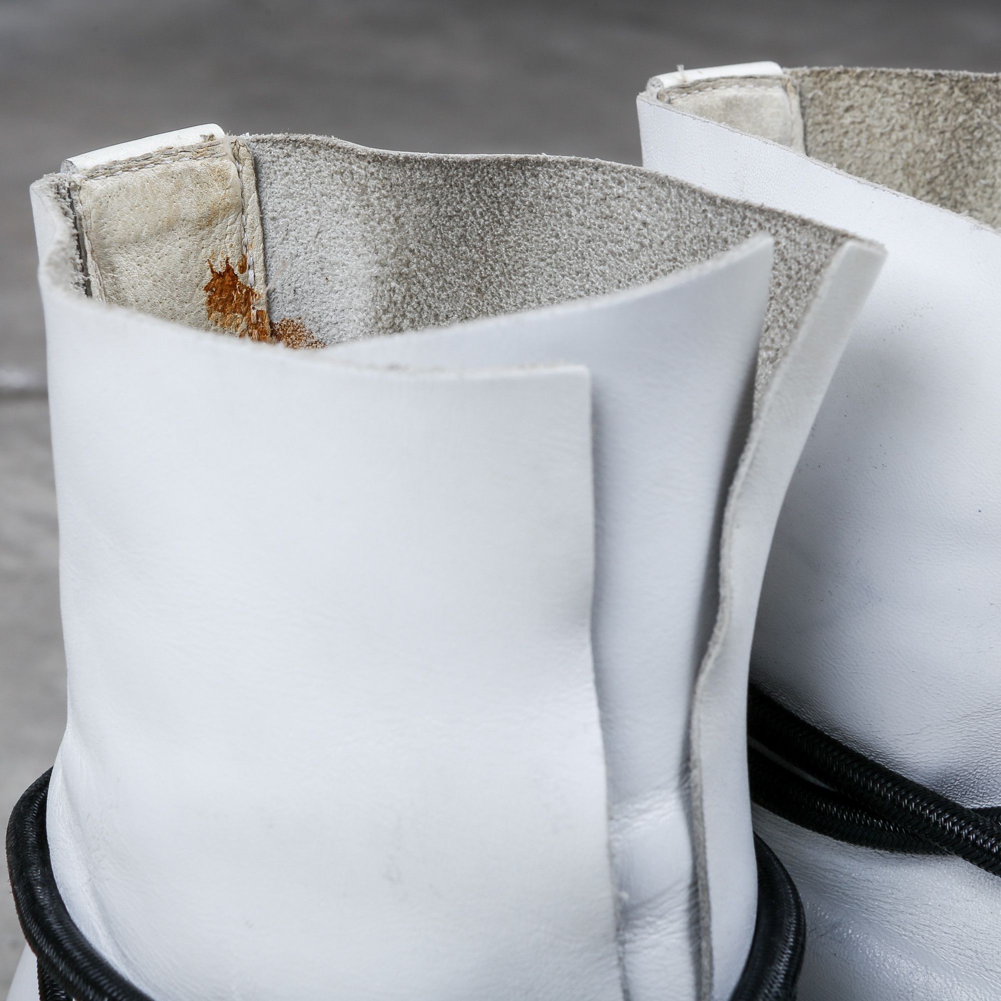 Dirk Bikkembergs Dirk Bikkembergs White Steel Cut Heel Bungee Boots Size 41 Size US 9.5 / EU 42-43 - 13 Thumbnail