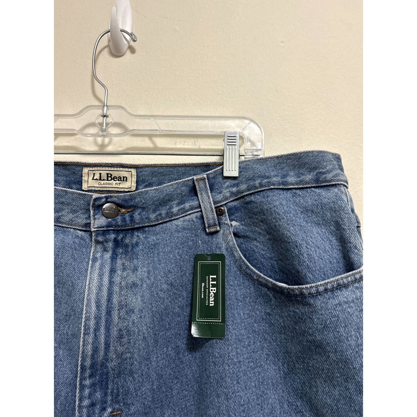 Vintage VINTAGE LL Bean Jeans 40x29 Light Wash Straight Leg 5-Pocket Mens Regular Blue Denim Size US 40 / EU 56 - 4 Thumbnail