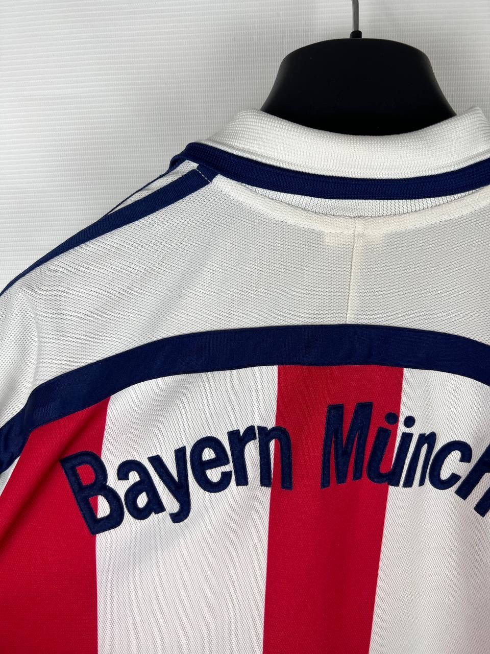 Adidas Bayern München Adidas 2000/02 vintage jersey size M Size US M / EU 48-50 / 2 - 7 Thumbnail
