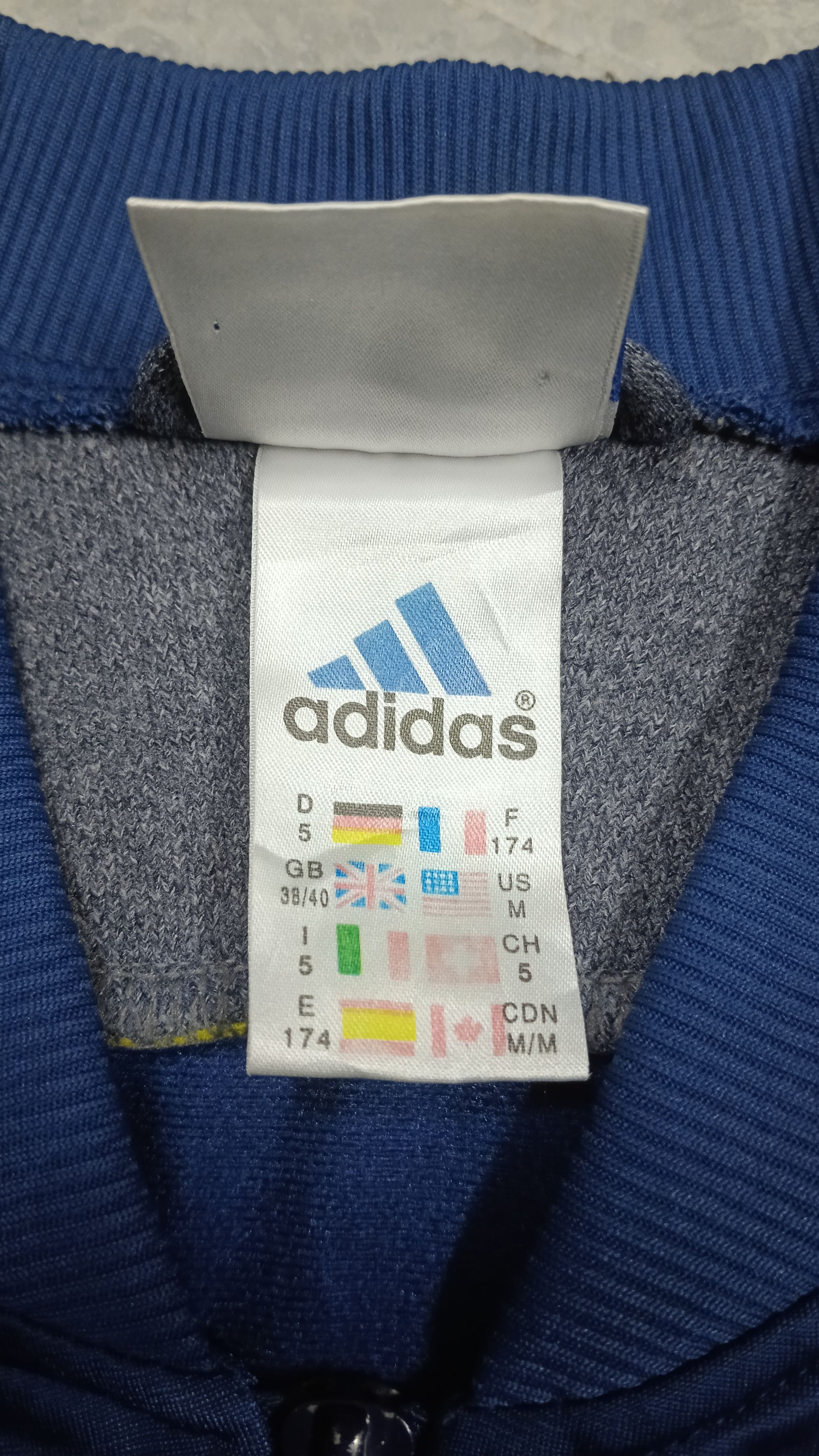Adidas × Vintage 💥 Vintage Adidas Embroidery Logo Track Top Size US M / EU 48-50 / 2 - 7 Thumbnail