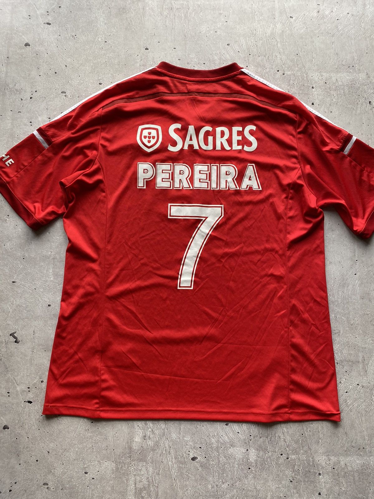 Adidas × Vintage Vintage 2014/2015 Adidas Benfica Pereira #7 Soccer Jersey Size US XL / EU 56 / 4 - 5 Thumbnail