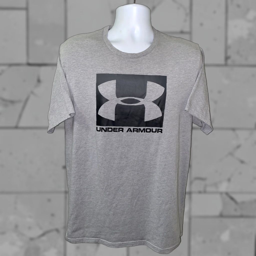 Under Armour VINTAGE Under Armour Men's T-Shirt Short Sleeve Activewear Size Large Gray Basic Size US L / EU 52-54 / 3 - 1 Thumbnail
