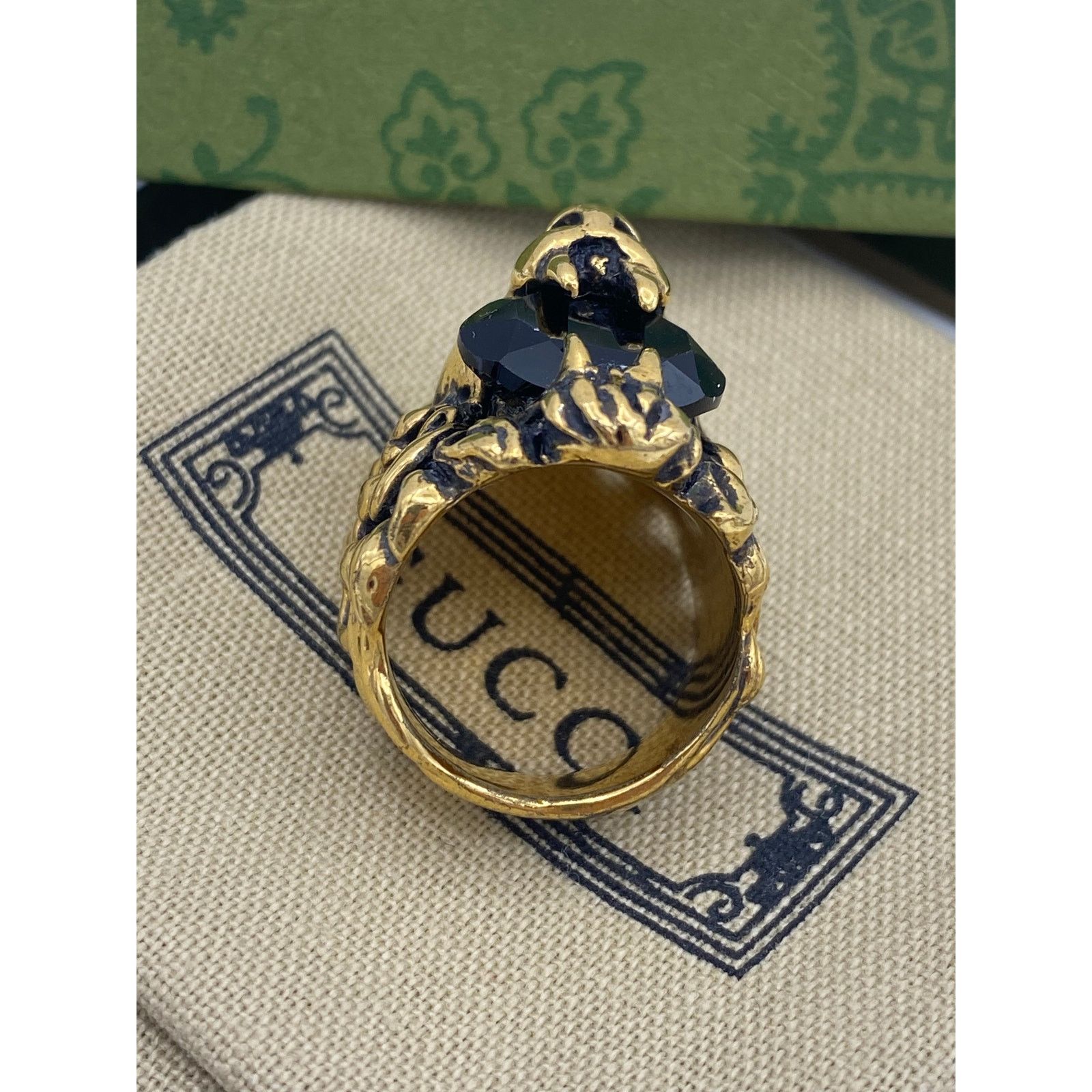 Gucci Gucci Lion Head Ring – Gold-Tone with Black Stone, Size 6 Size ONE SIZE - 5 Thumbnail