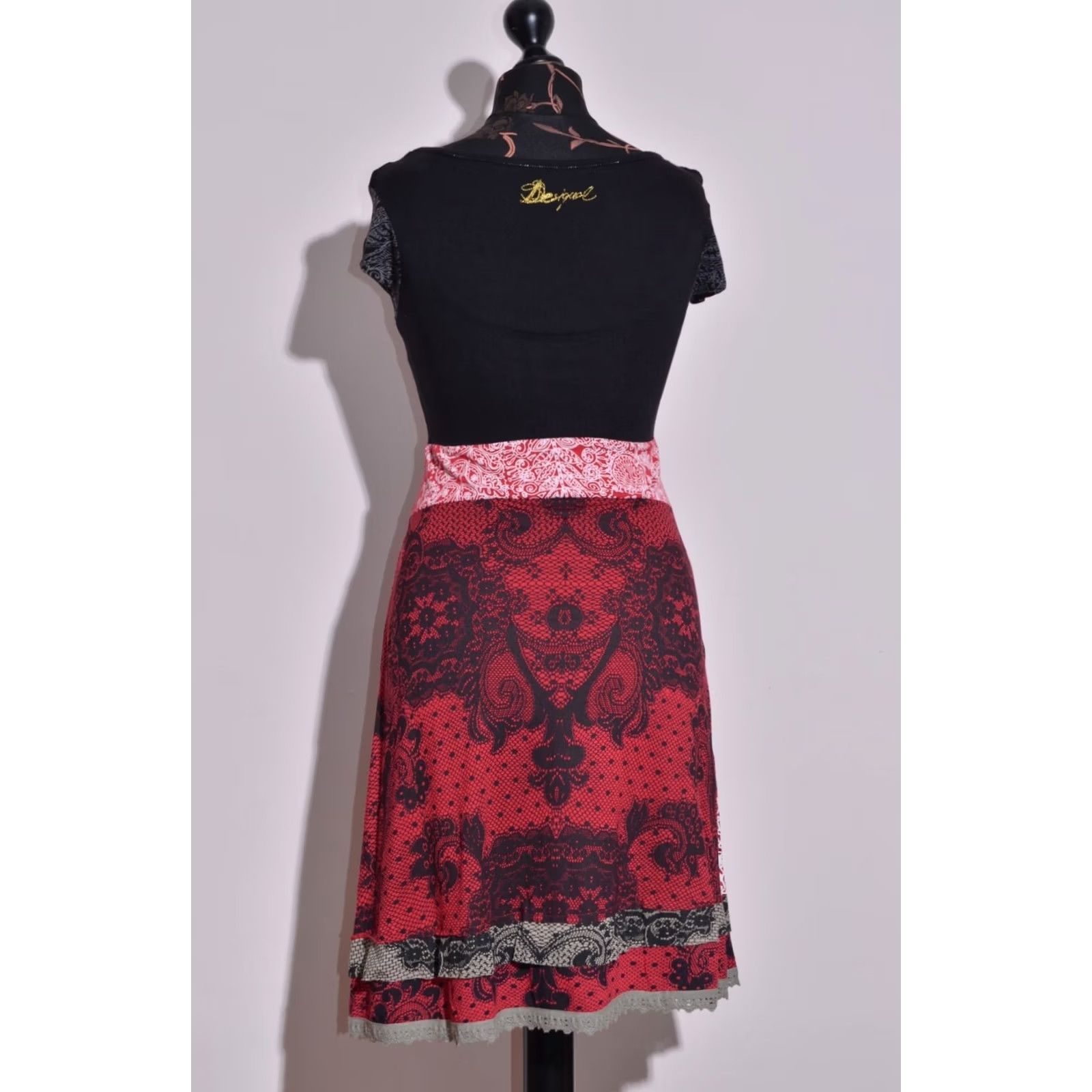Desigual Desigual Dress Short Sleeve A-Line Womens Size S Black Floral Knee Length Casual Party/Cocktail Womens Size 28" / US 6 / IT 42 - 4 Thumbnail