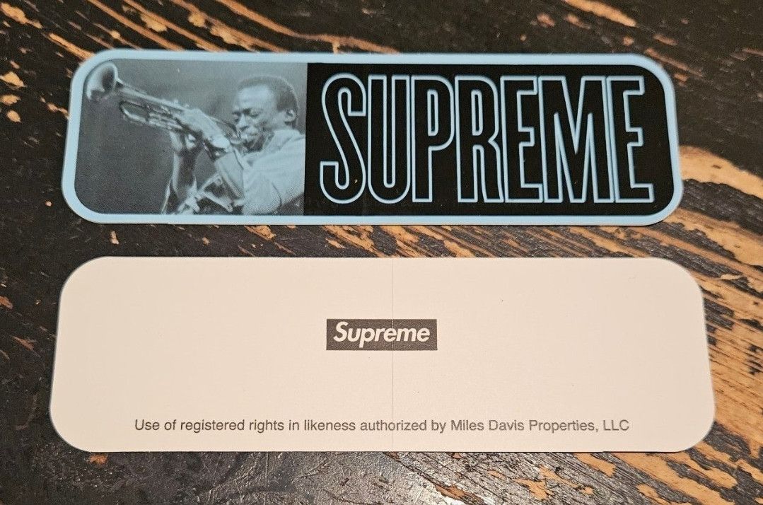 Supreme Supreme Miles Davis Blue Sticker SS21 Size ONE SIZE - 1 Thumbnail