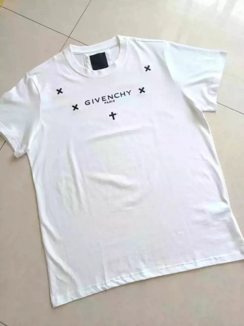Givenchy Givenchy Short Sleeve T-Shirt Size US M / EU 48-50 / 2 - 1 Thumbnail