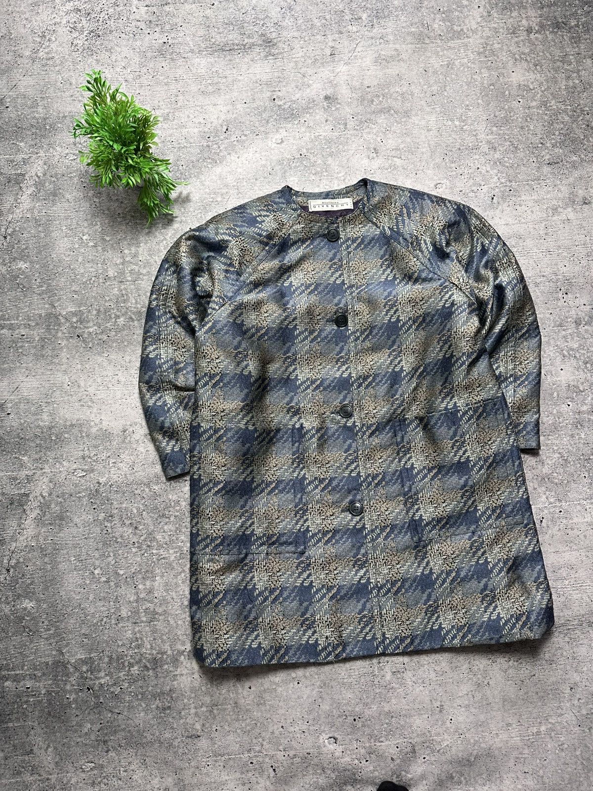 Givenchy Vintage 90s Givenchy Boutiques Quilt France Archive Coat Size M / US 6-8 / IT 42-44 - 1 Thumbnail