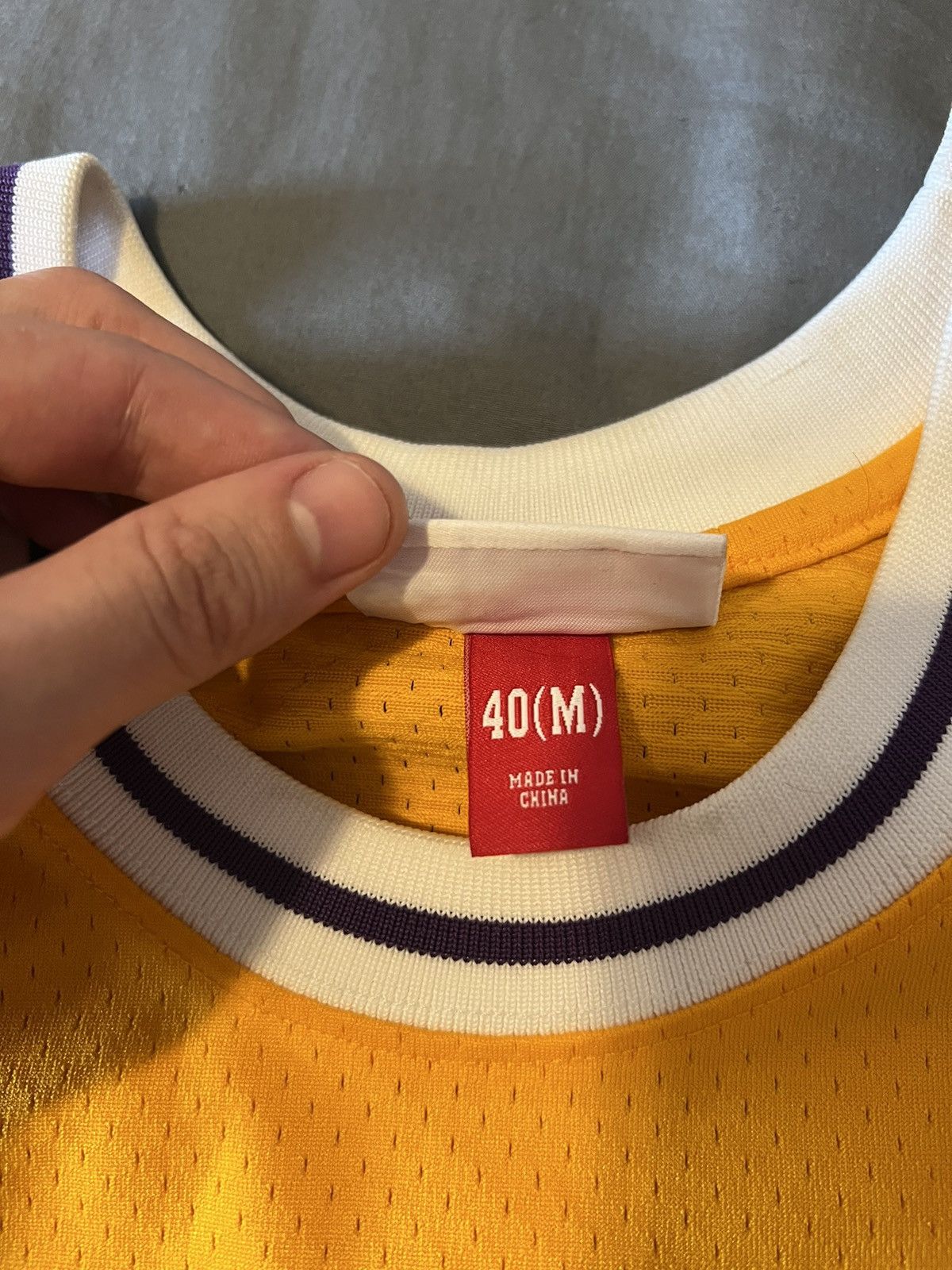Mitchell & Ness Kobe Bryant authentic Mitchell and Jess jersey Size US M / EU 48-50 / 2 - 7 Thumbnail