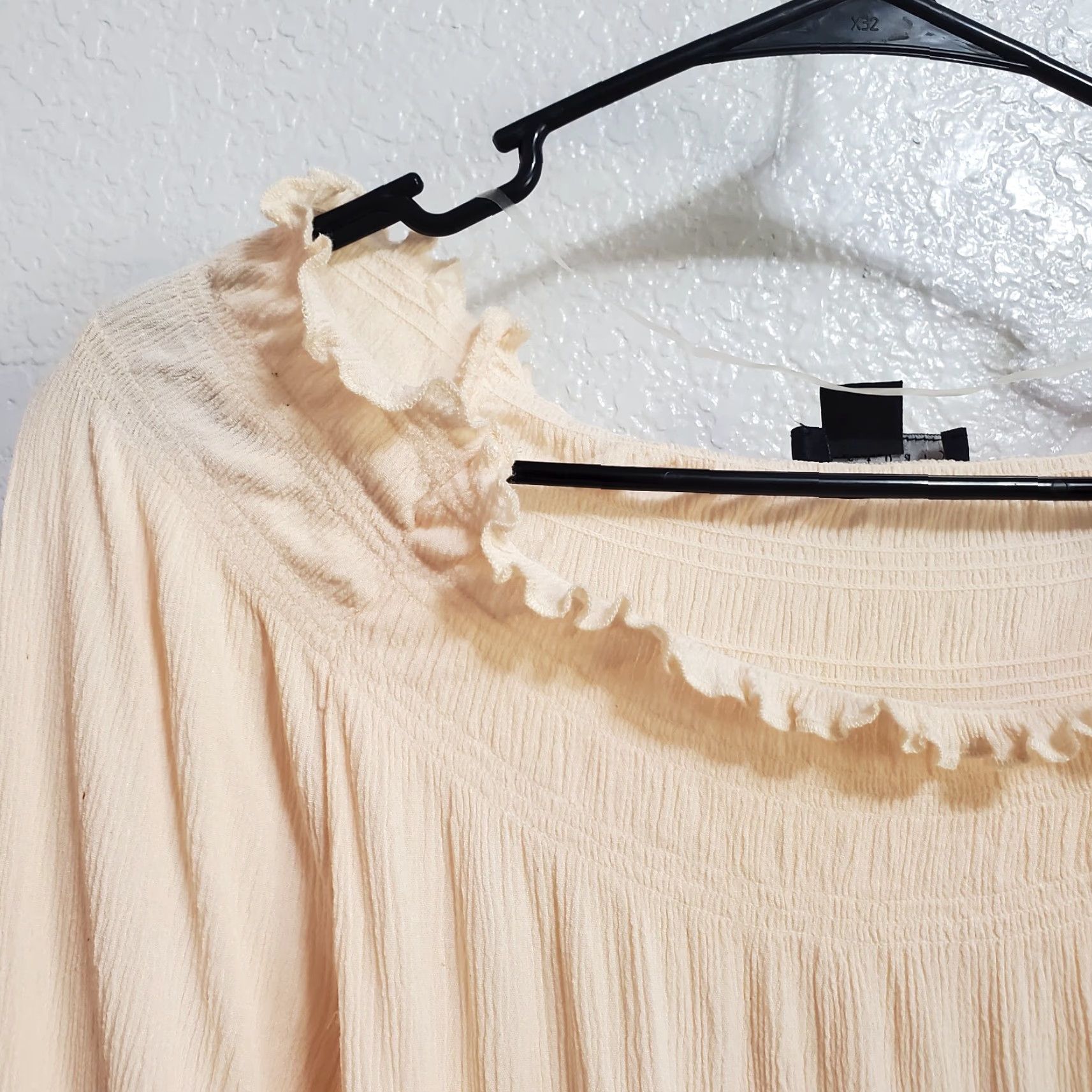 Sanctuary Sanctuary Women Blouse Shirt Boho Peasant M Peach Rayon Long Sleeve Round Neck Ruffle Crinkle Lightweight N/A Size M / US 6-8 / IT 42-44 - 5 Thumbnail