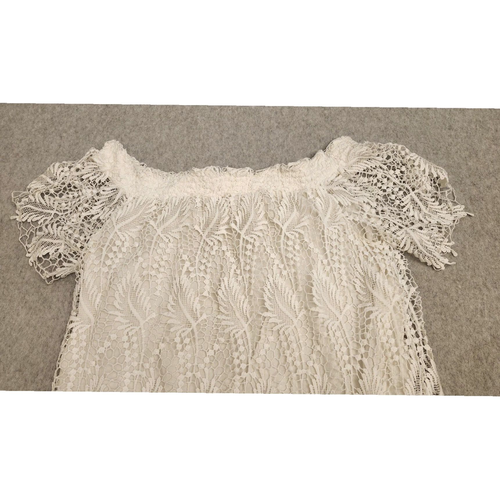 ASTR The Label ASTR the Label Shirt Womens Large Ivory Lace Off Shoulder Scalloped Flutter Sleeve Floral Lined ALD41768-003 Size L / US 10 / IT 46 - 4 Thumbnail