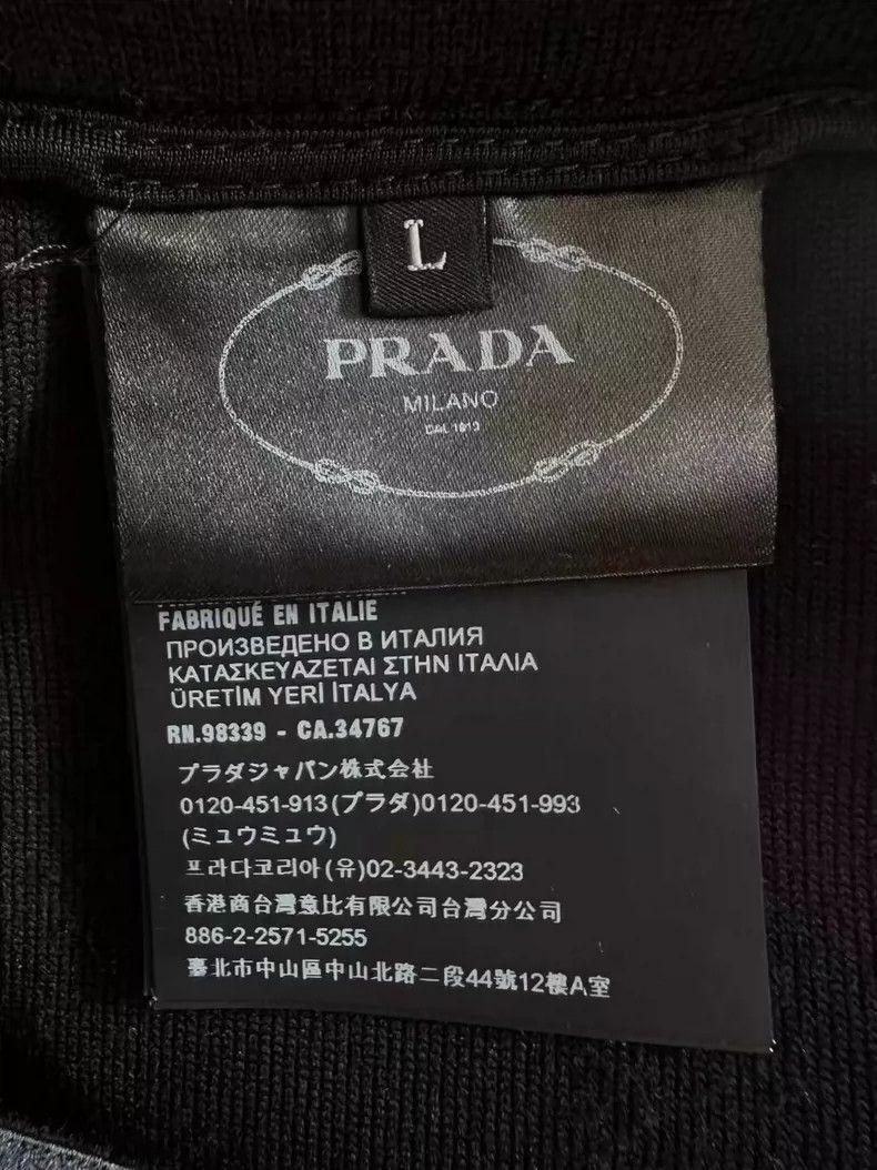 Prada Prada Black Letter Logo Sport Shorts-2506 Size 30" / US 8 / IT 44 - 4 Thumbnail
