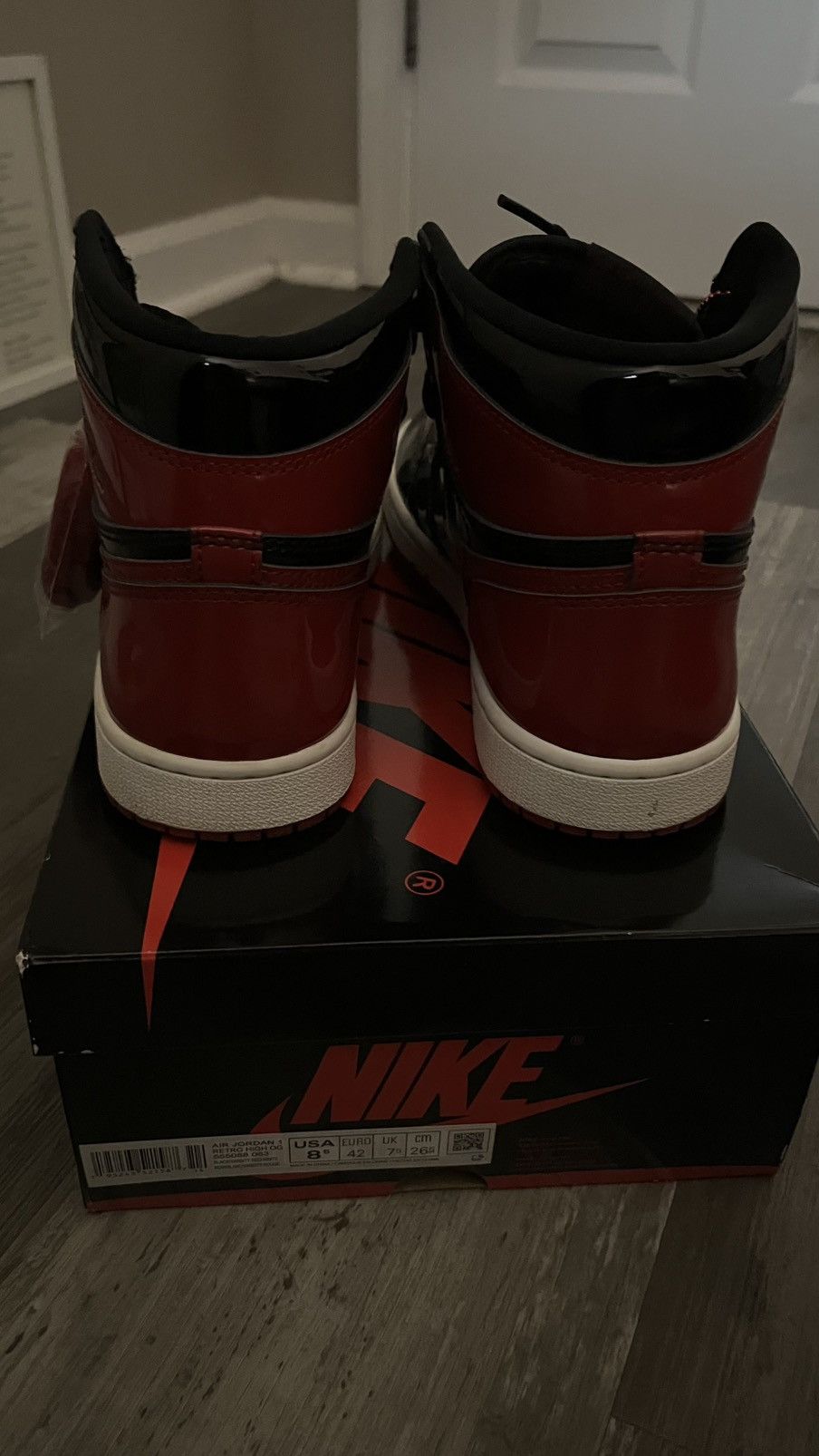 Jordan Brand Jordan 1 Retro High Og patent Bread Size US 8.5 / EU 41-42 - 8 Thumbnail