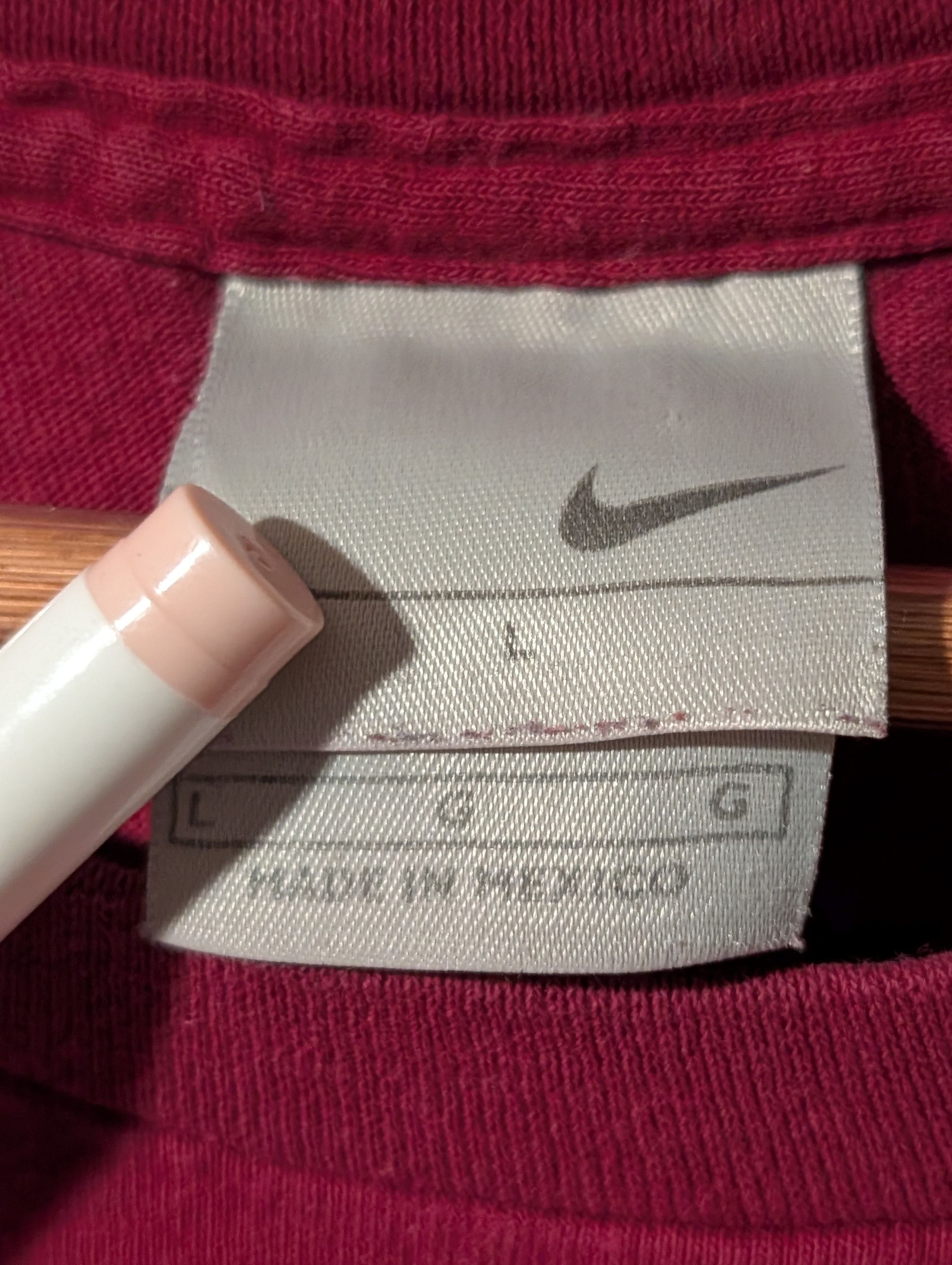 Nike Nike Mini Swoosh T-Shirt Mens XL Logo Boxy Embroidered L/G Size US L / EU 52-54 / 3 - 3 Thumbnail