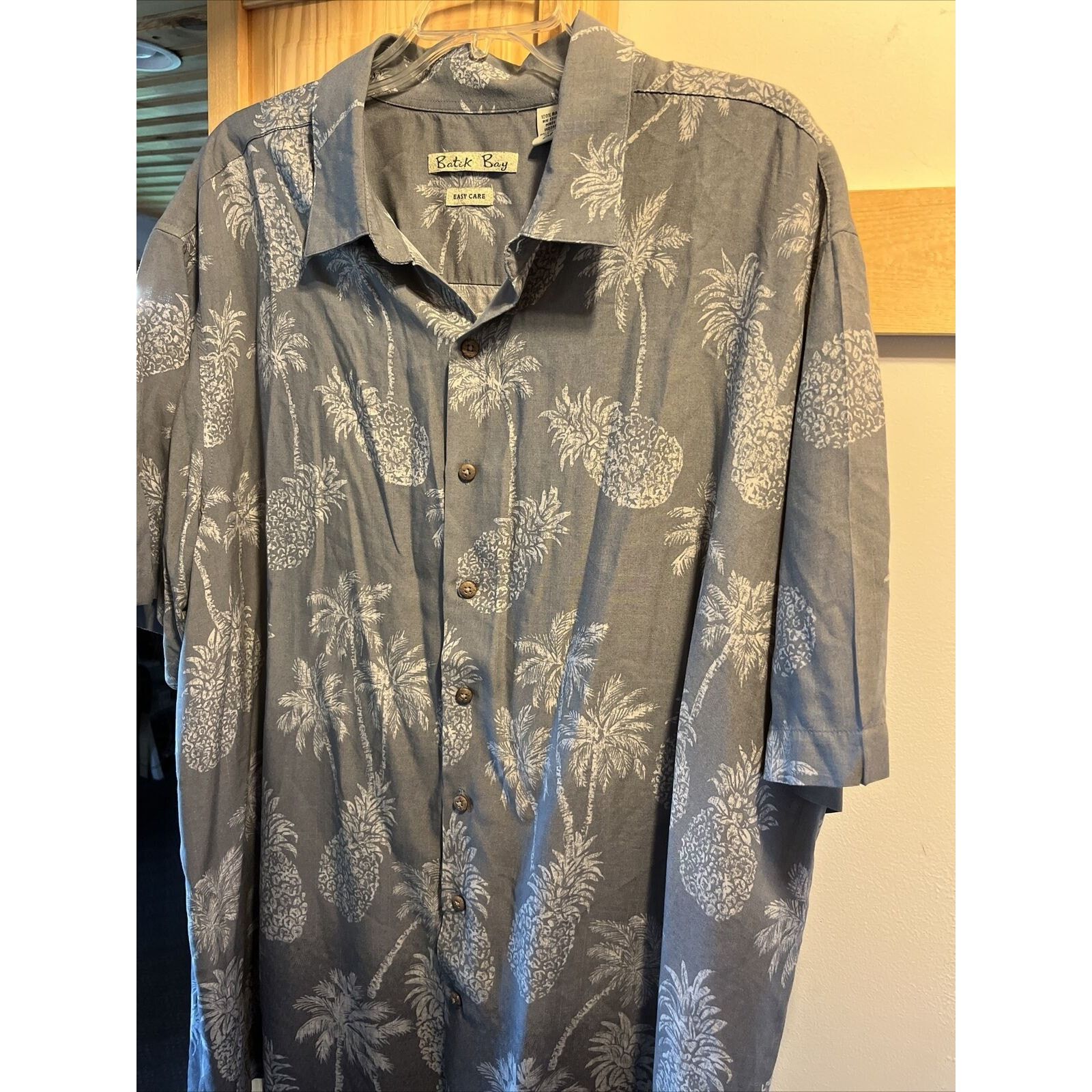 Batik Bay Batik Bay Men 2XB Gray Floral SS Button Rayon Hawaiian Shirt Size US XXL / EU 58 / 5 - 6 Thumbnail