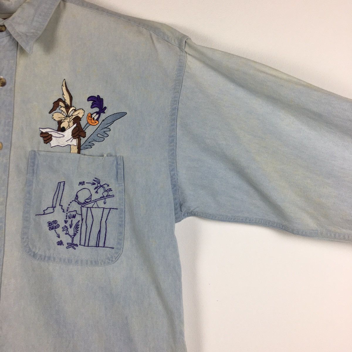 Cartoon Network × Vintage × Warner Bros Vintage Looney Tunes Long Sleeve Button Ups Shirt Size US M / EU 48-50 / 2 - 5 Thumbnail