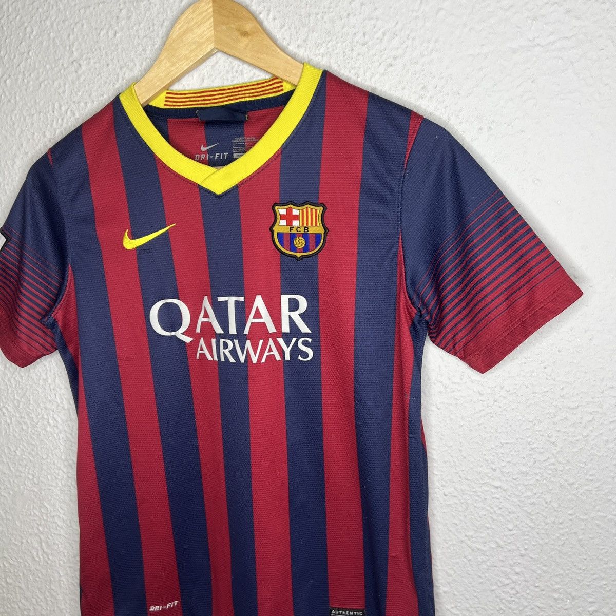 Nike Nike Fc Barcelona Neymar Tshirt Tee Home Kit Jersey Navy Red Size US XS / EU 42 / 0 - 4 Thumbnail
