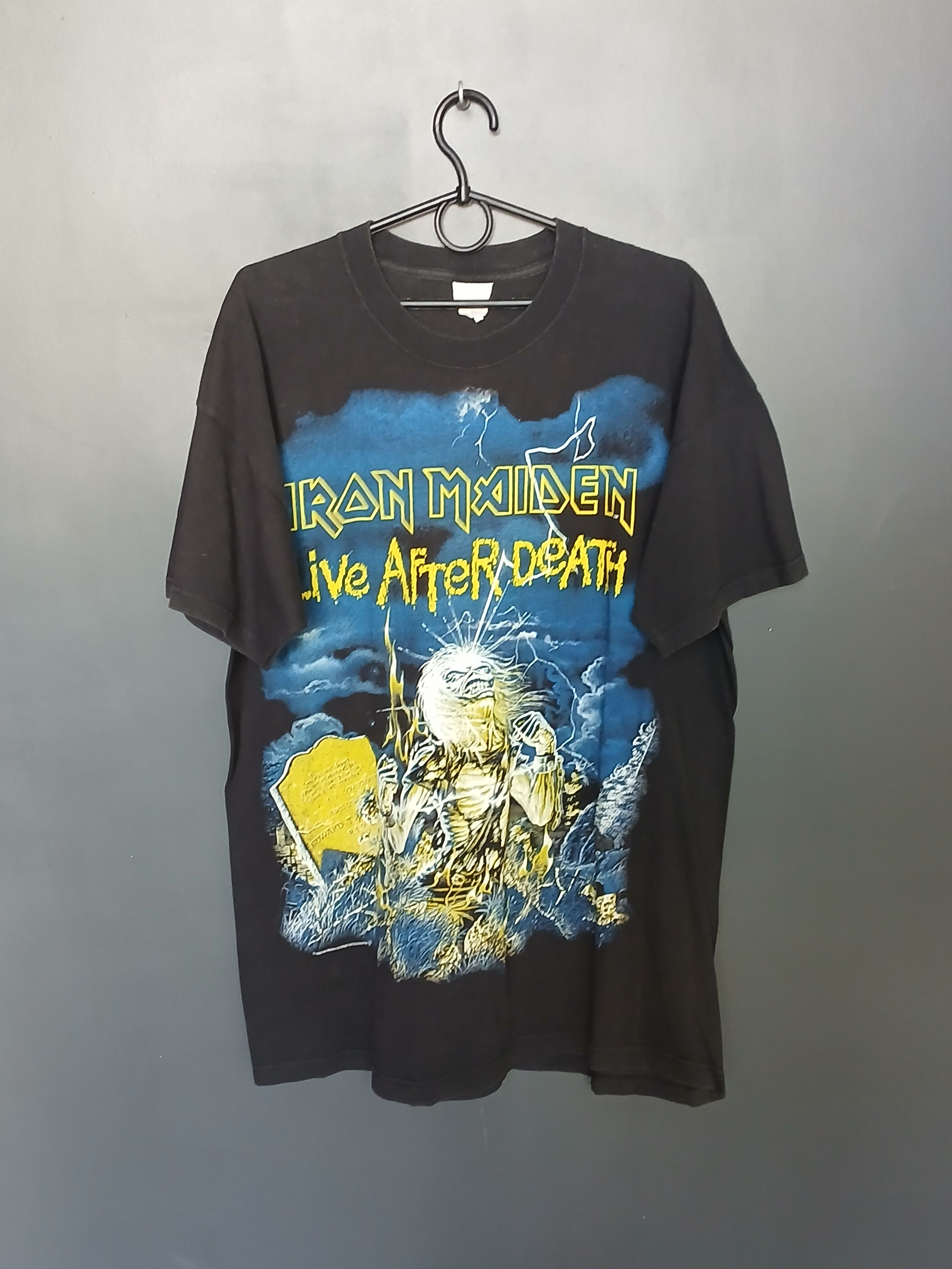 Iron Maiden Vintage 1985 Iron Maiden Live After Death T-Shirt Size US XL / EU 56 / 4 - 1 Thumbnail