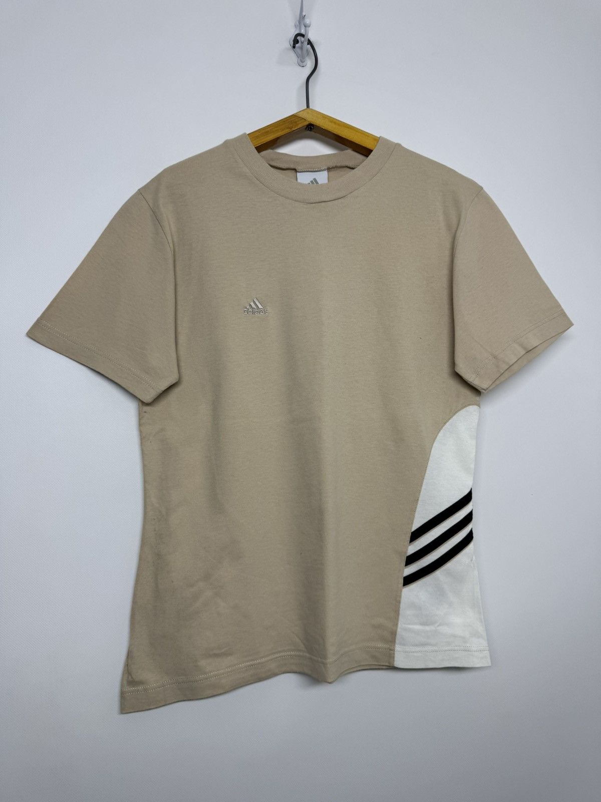 Adidas Vintage Adidas Logo T-Shirt 90’s Size L / US 10 / IT 46 - 4 Thumbnail