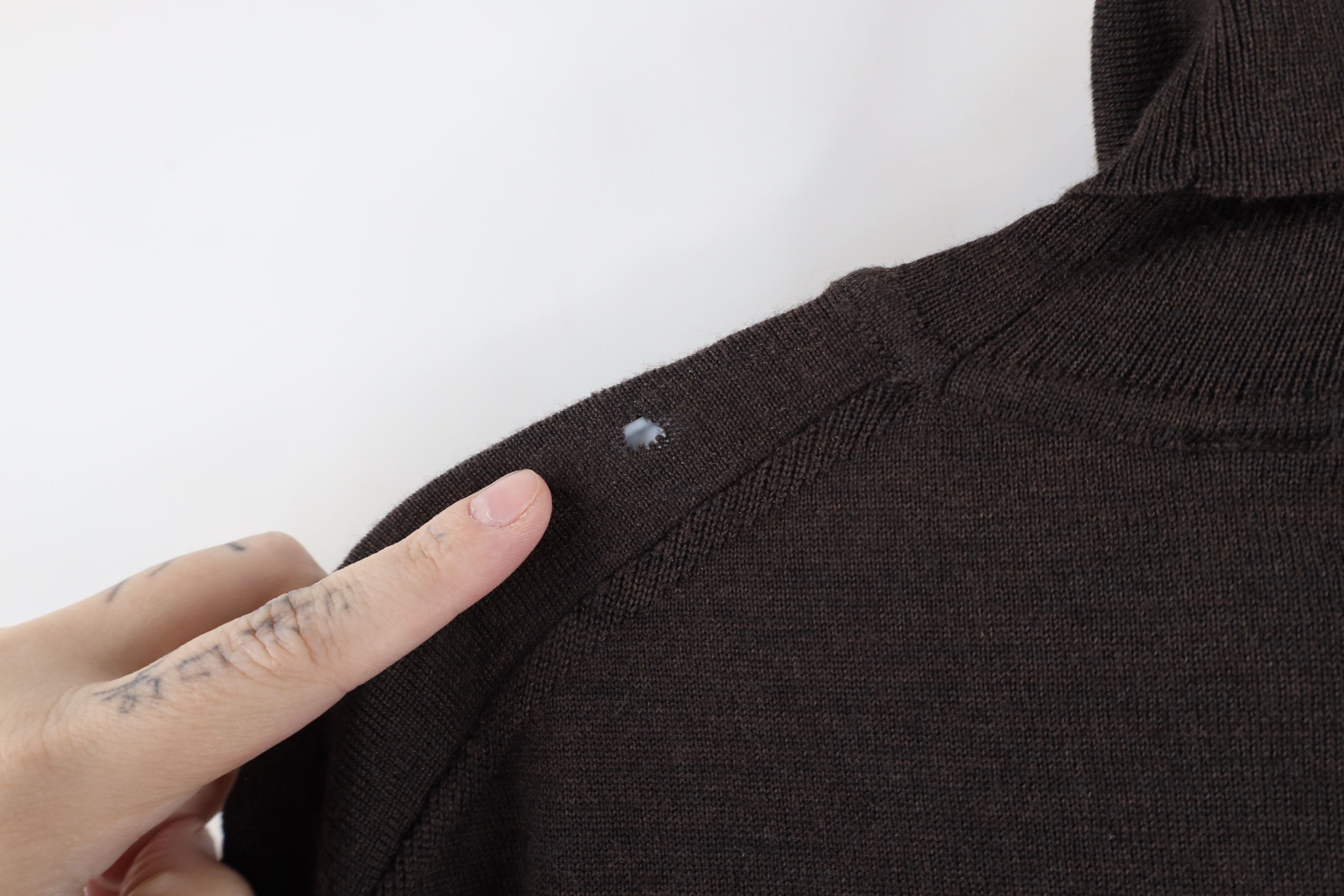 Hugo Boss × Vintage Hugo Boss Merino Wool Knit Turtleneck Sweater Brown Size US XL / EU 56 / 4 - 7 Thumbnail