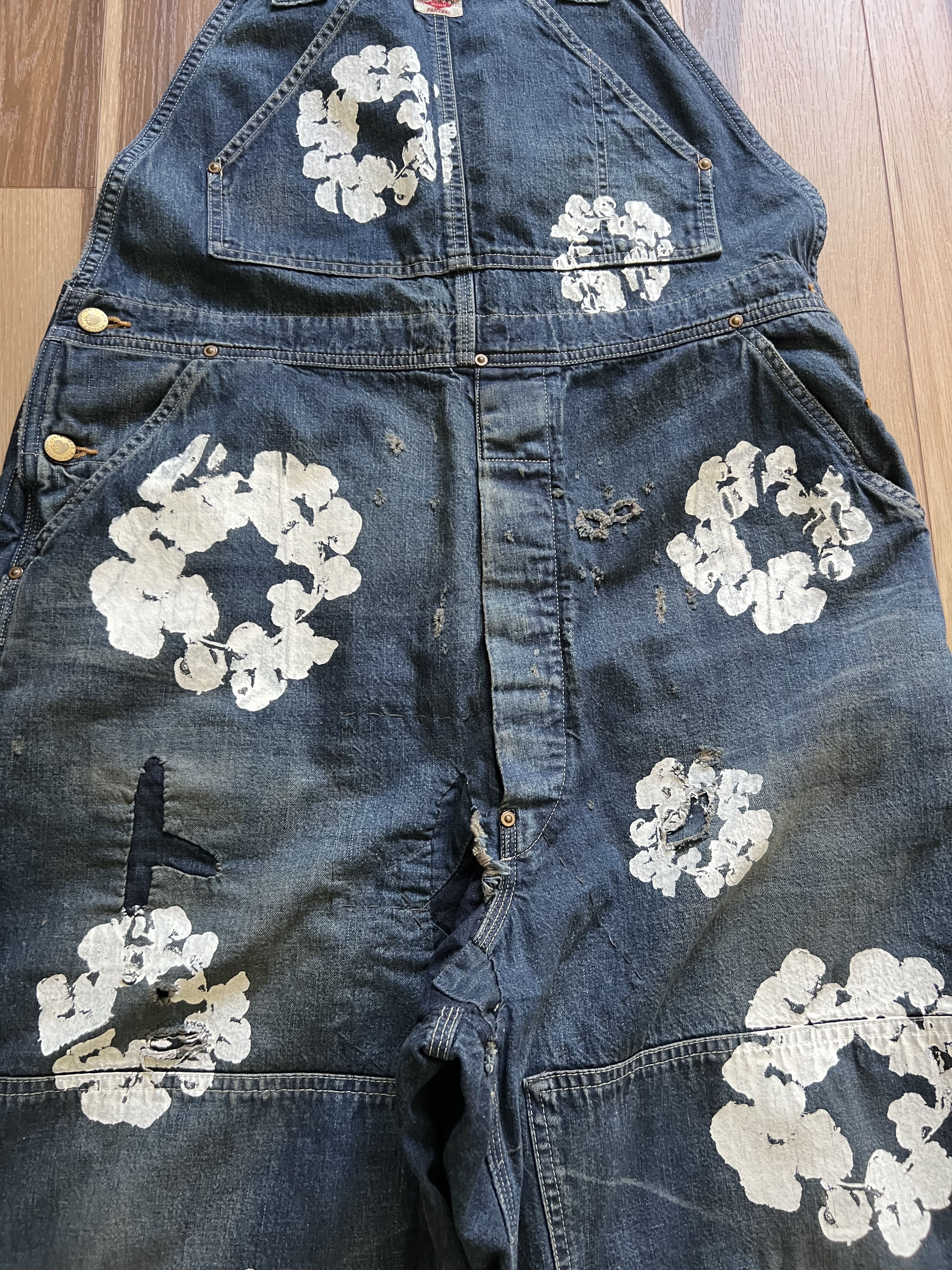DENIM TEARS × Saint Michael Denim Tears Saint Michael Cotton Wreath Denim Overalls Size US 34 / EU 50 - 3 Thumbnail