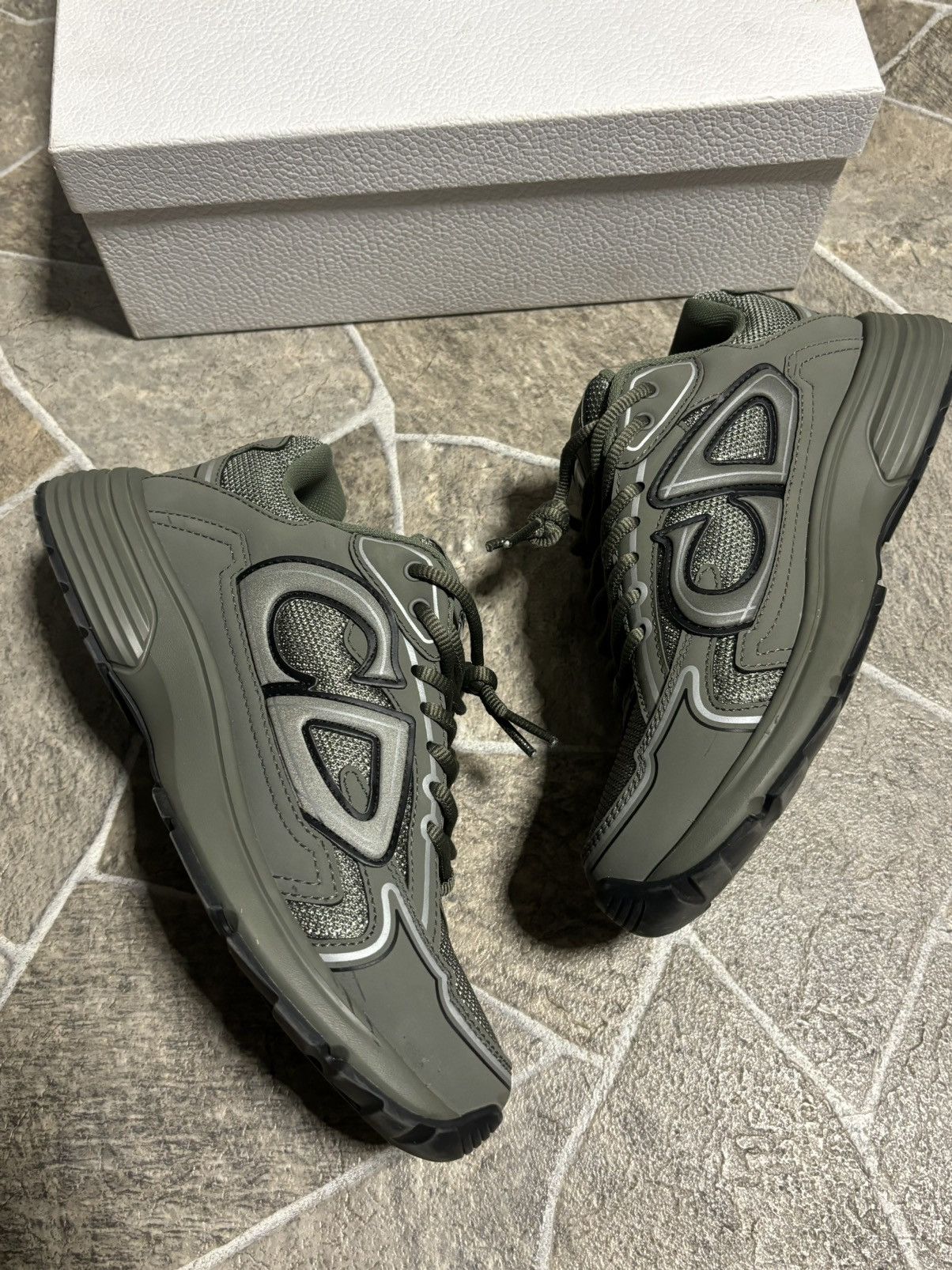 Dior Dior B30 Olive Size US 7.5 / IT 37.5 - 3 Thumbnail