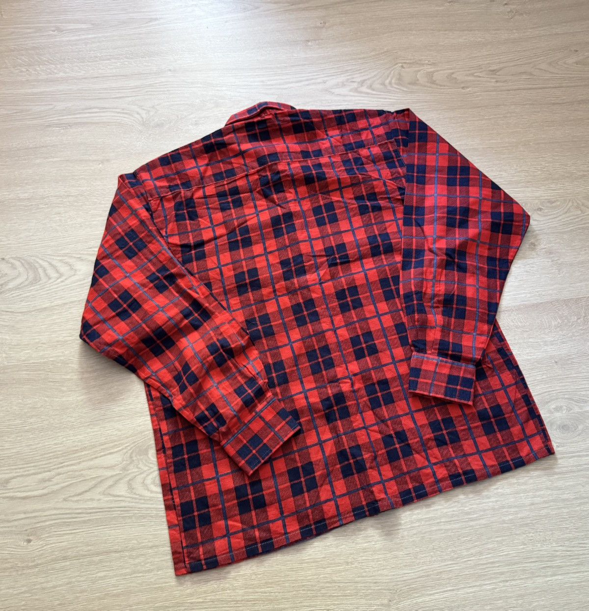 Vintage Vintage 90’s Highlander Flannell Flannel USA Red Shirt Size US XL / EU 56 / 4 - 4 Thumbnail