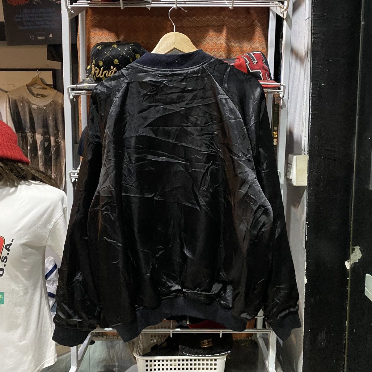 Japanese Brand VTG velvet sukajan souvenir jacket GRACEFUL JAPANESE ANEGO Size US L / EU 52-54 / 3 - 4 Thumbnail