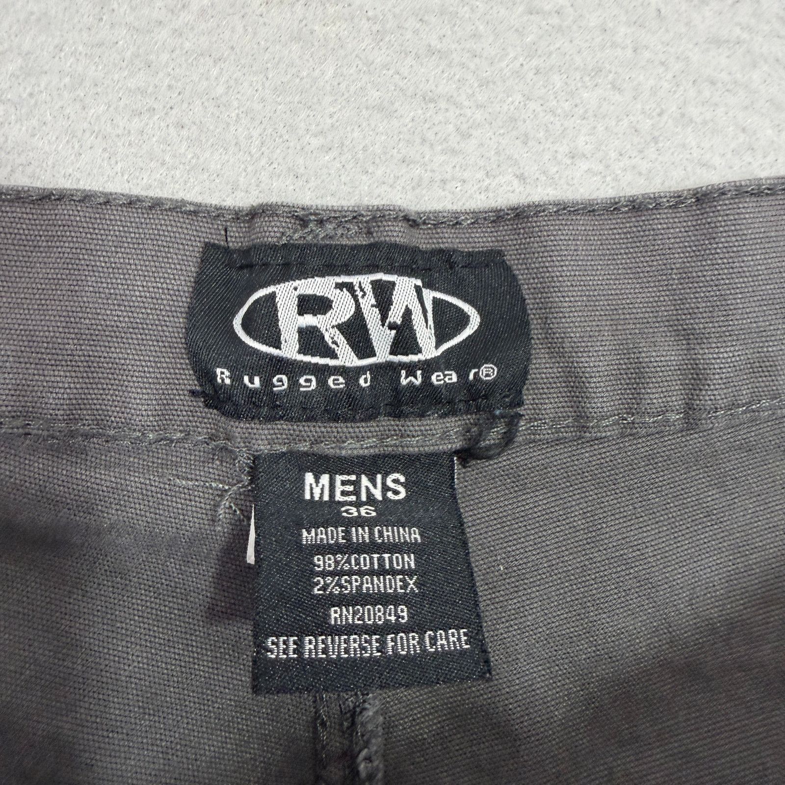 Vintage Rugged Wear Cargo Shorts Men' 36 Gray 10" Inseam Utility Size US 36 / EU 52 - 3 Thumbnail