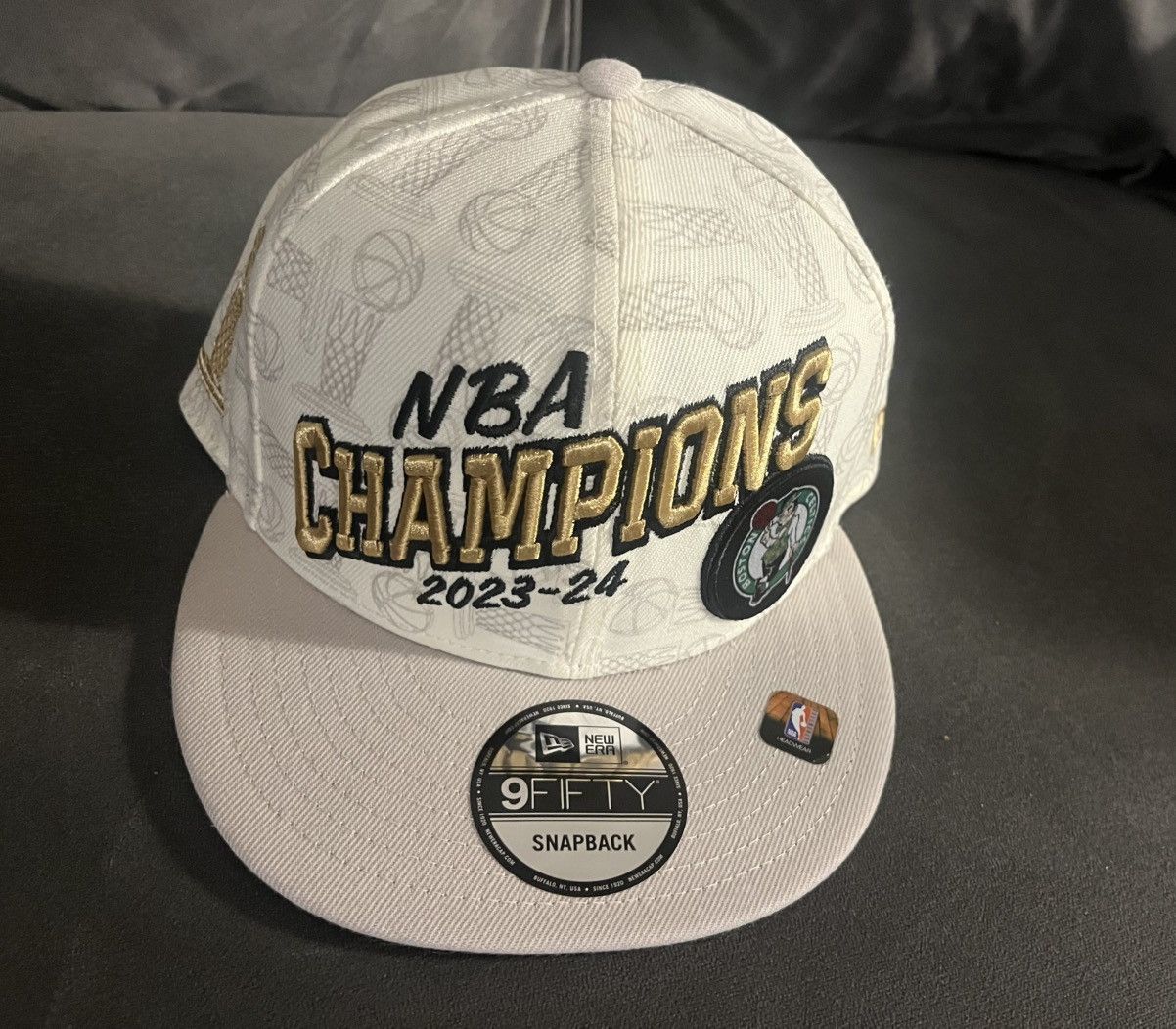 NBA × New Era Boston Celtics 2023-2024 NBA Champions New Era snapback hat Size ONE SIZE - 2 Thumbnail