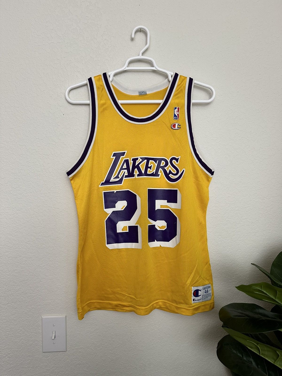 Champion × NBA × Vintage Rare Eddie Jones Vintage 90s Lakers Champion Jersey #25 Size US L / EU 52-54 / 3 - 2 Thumbnail