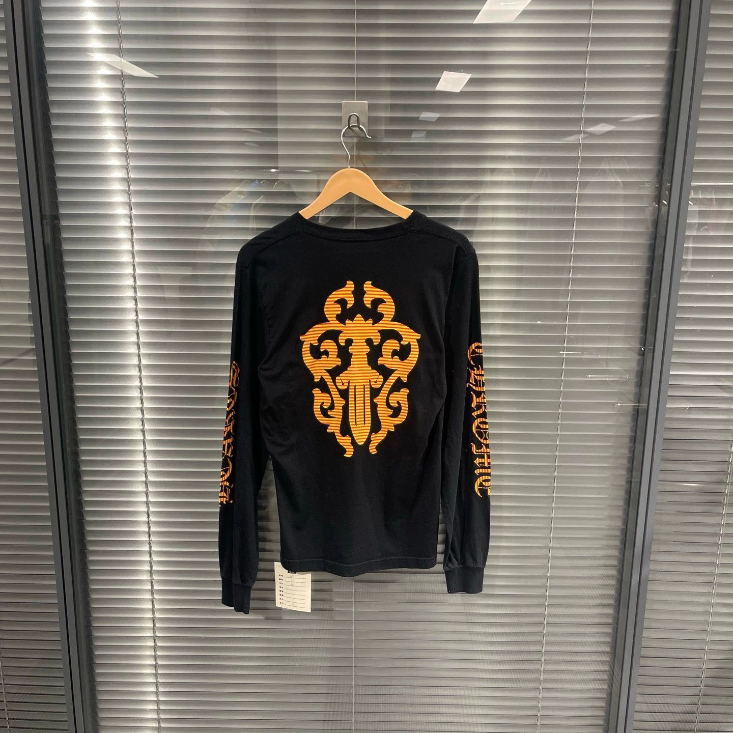 Chrome Hearts Black Long Sleeve Shirt with Orange Graphic Design Size US S / EU 44-46 / 1 - 1 Thumbnail