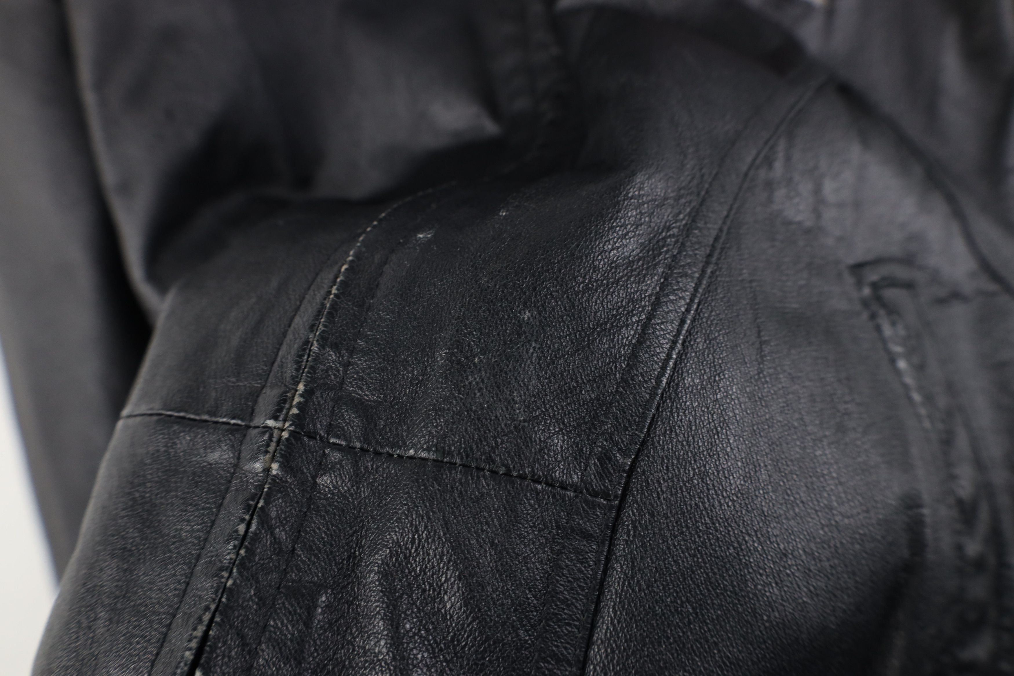 Vintage Vintage 90s Highlander Movie Leather Bomber Jacket Size US XL / EU 56 / 4 - 7 Thumbnail