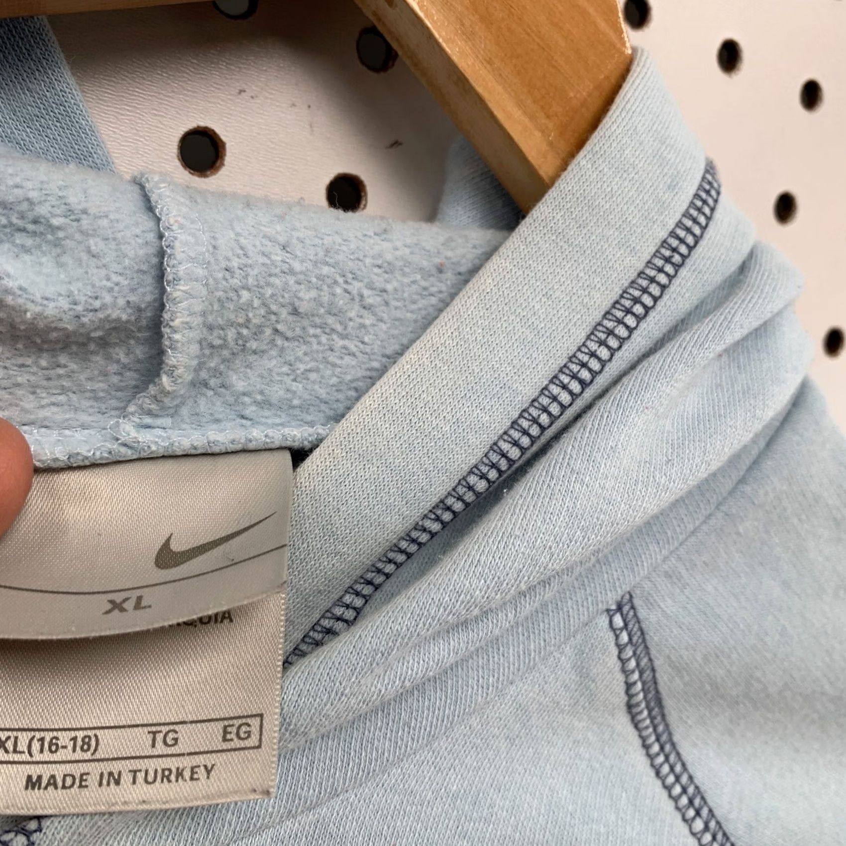 Nike VINTAGE Nike Athletics Hooded Sweatshirt Blue Women’s XL Pullover Y2K Size XL / US 12-14 / IT 48-50 - 7 Thumbnail