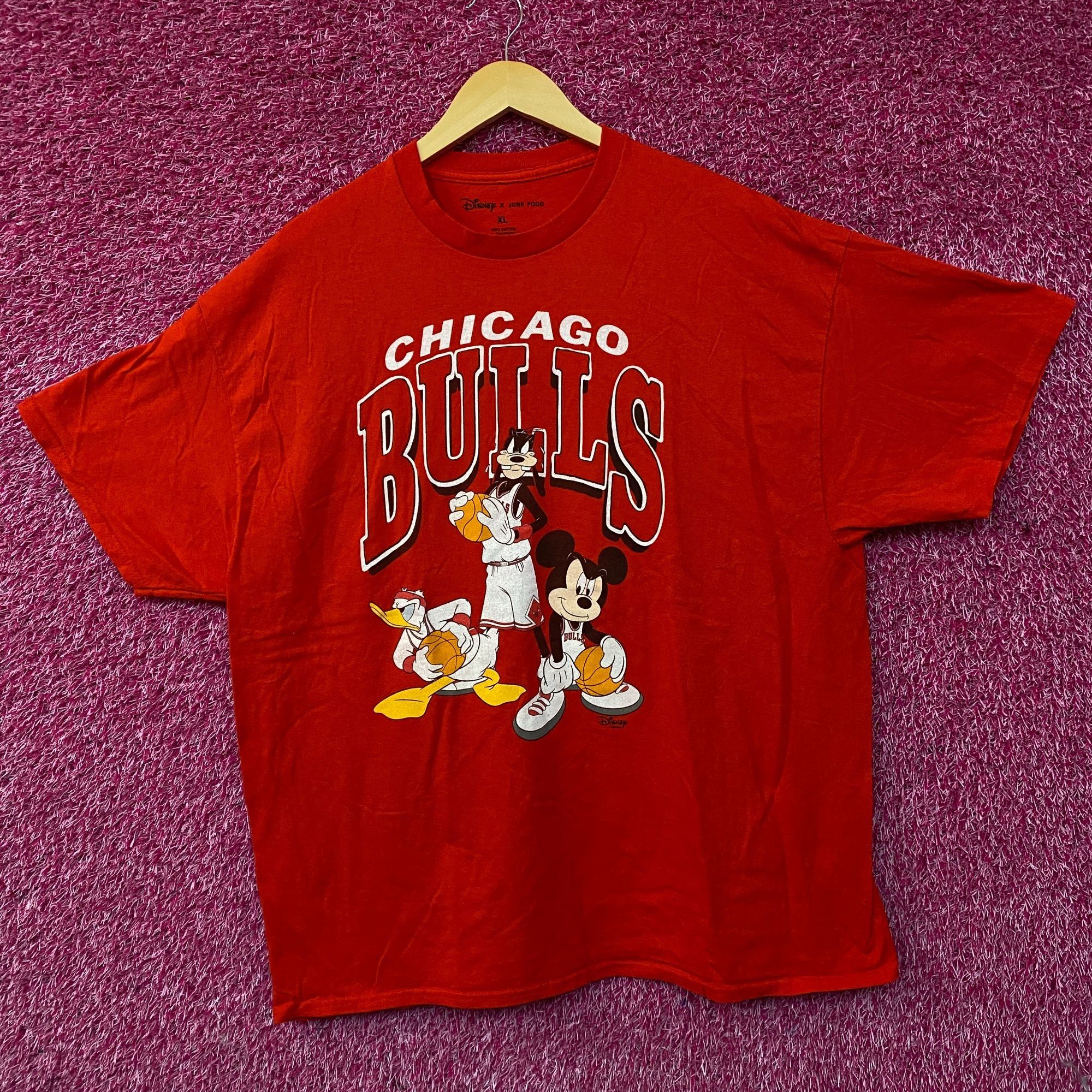 Junk Food Junk Food Chicago Bulls x Disney Mickey Squad Graphic T-Shir Size US XL / EU 56 / 4 - 3 Thumbnail