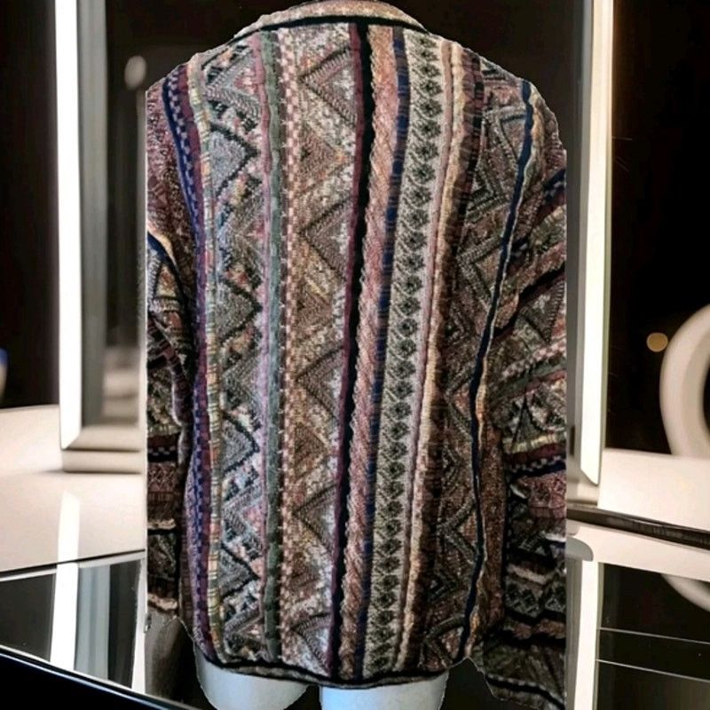 Vintage Vintage Tundra Canada Coogi 3D Knit Sweater Size Large Size US L / EU 52-54 / 3 - 2 Thumbnail