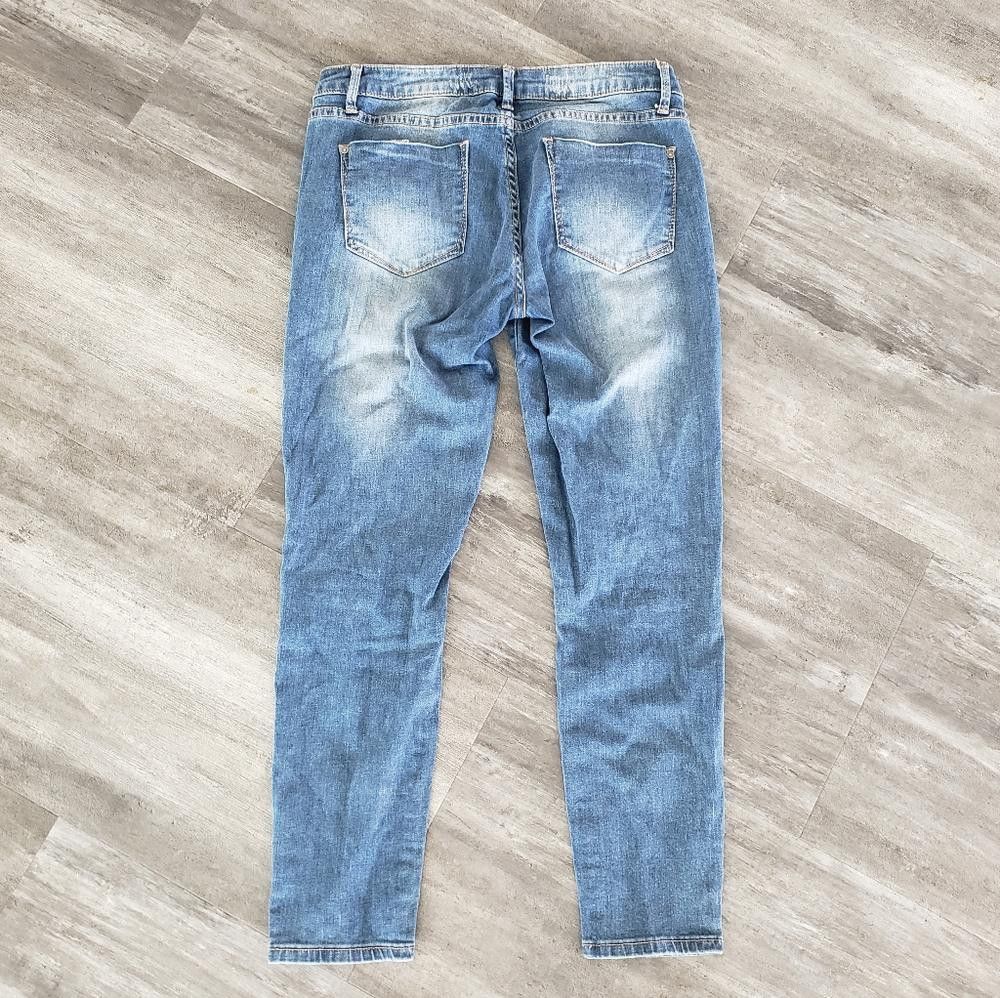 Designer Denim Distressed JustFab Skinny Jean Size 28" / US 6 / IT 42 - 2 Thumbnail
